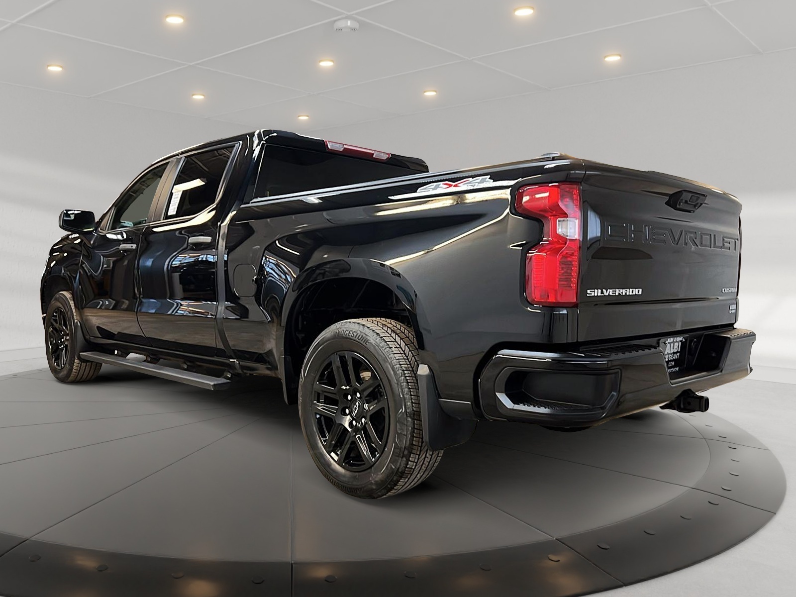 Chevrolet Silverado 1500 CUSTOM CREW CAB 4X4 2023 - image #6