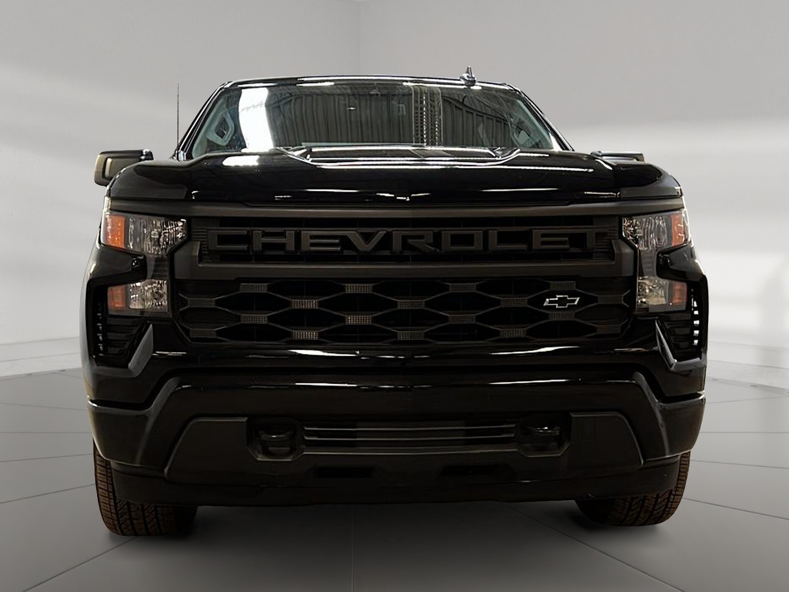 Chevrolet Silverado 1500 CUSTOM CREW CAB 4X4 2023 - image #2