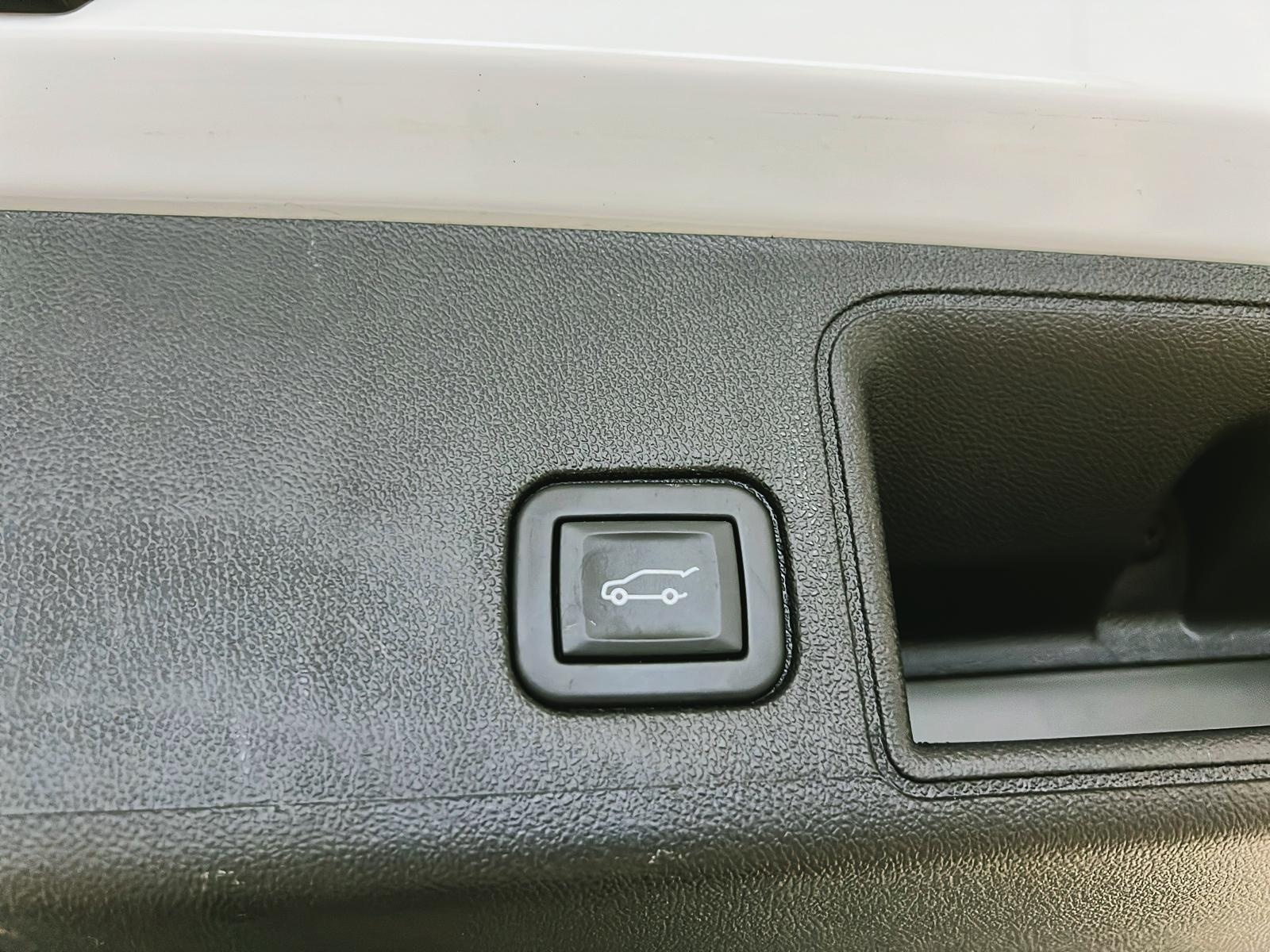 GMC Terrain 2023 - Image #14