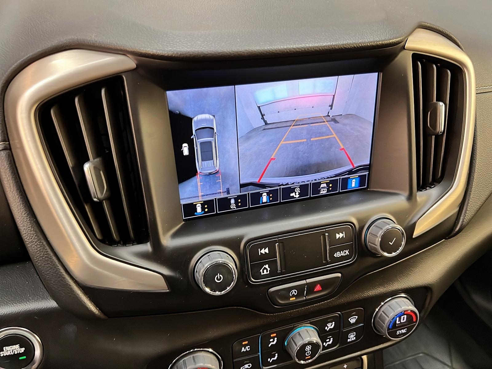 GMC Terrain 2023 - Image #18