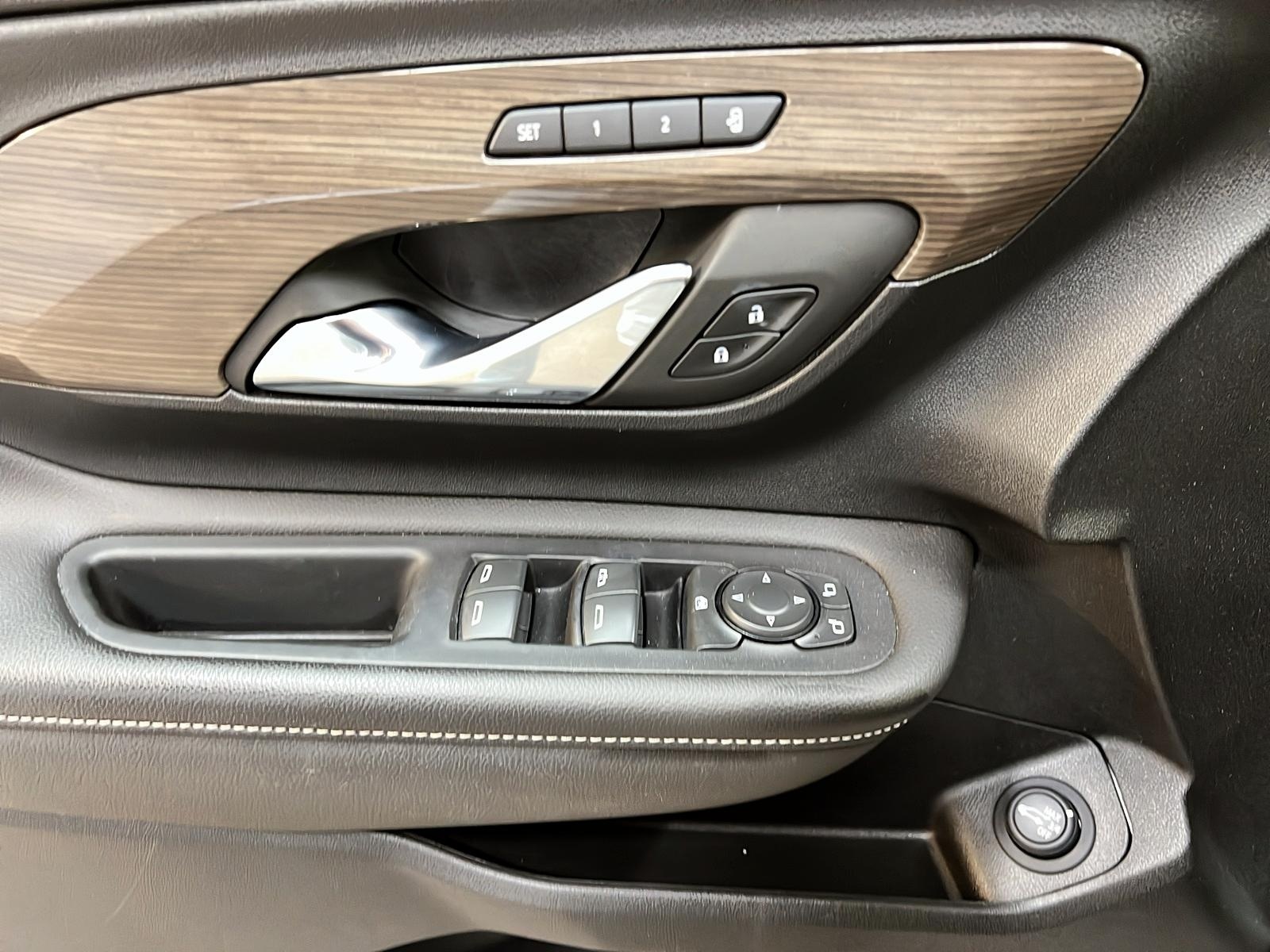 GMC Terrain 2023 - Image #24