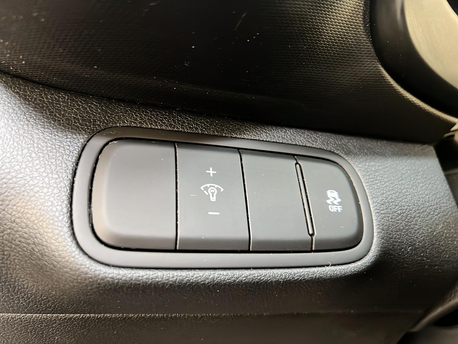 Hyundai Venue ESSENTIAL 2024 - image #19