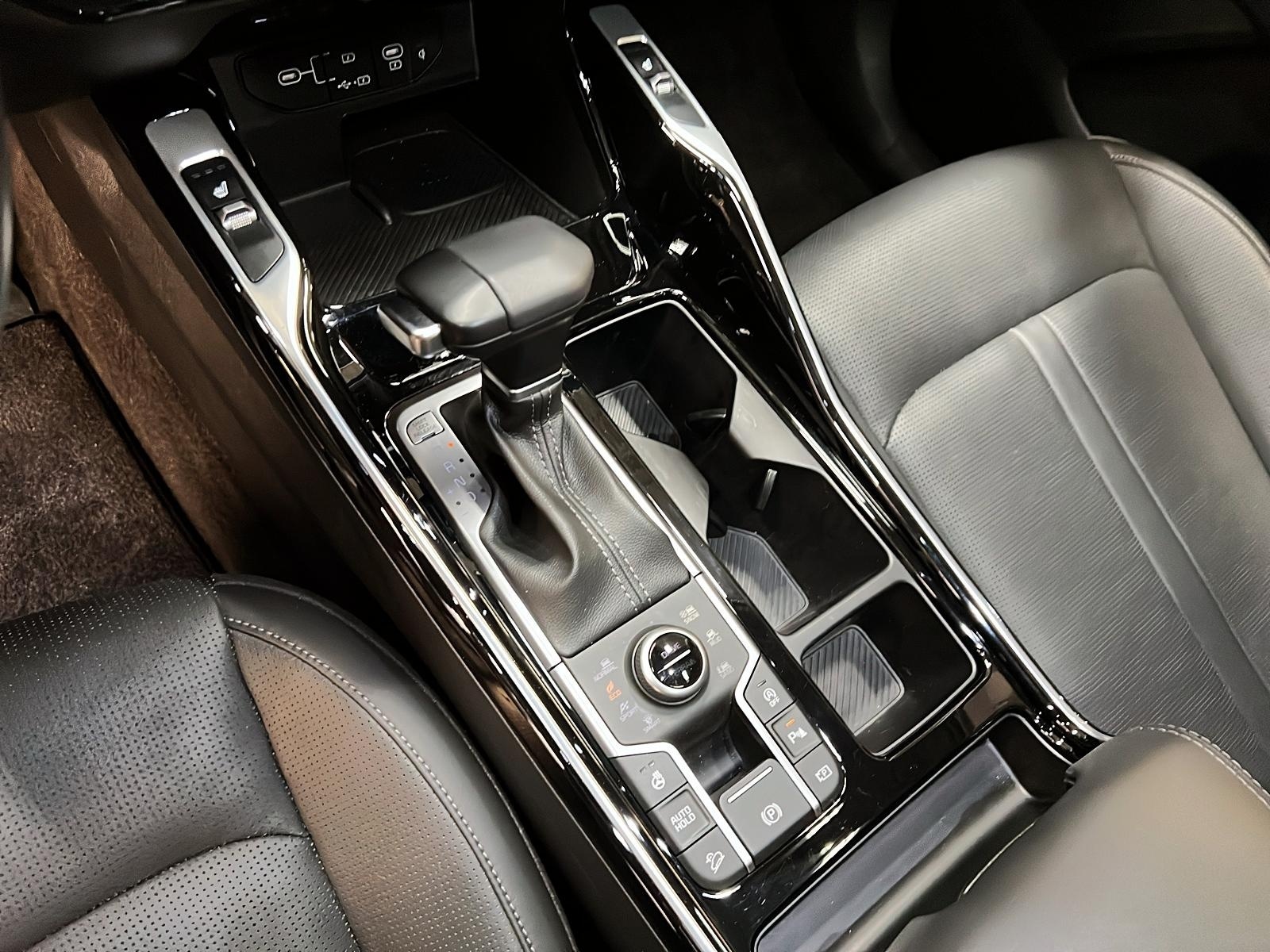 Kia Sorento X-LINE CUIR TOIT PANO NAV 4RM 2024 - image #16