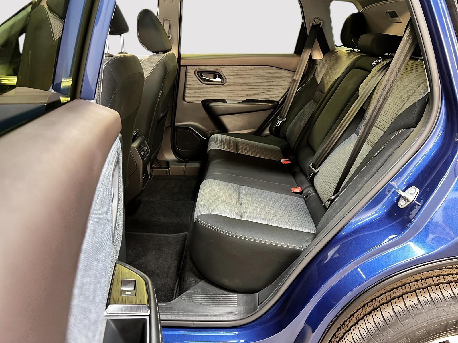 Nissan Rogue 2023 - Image #9