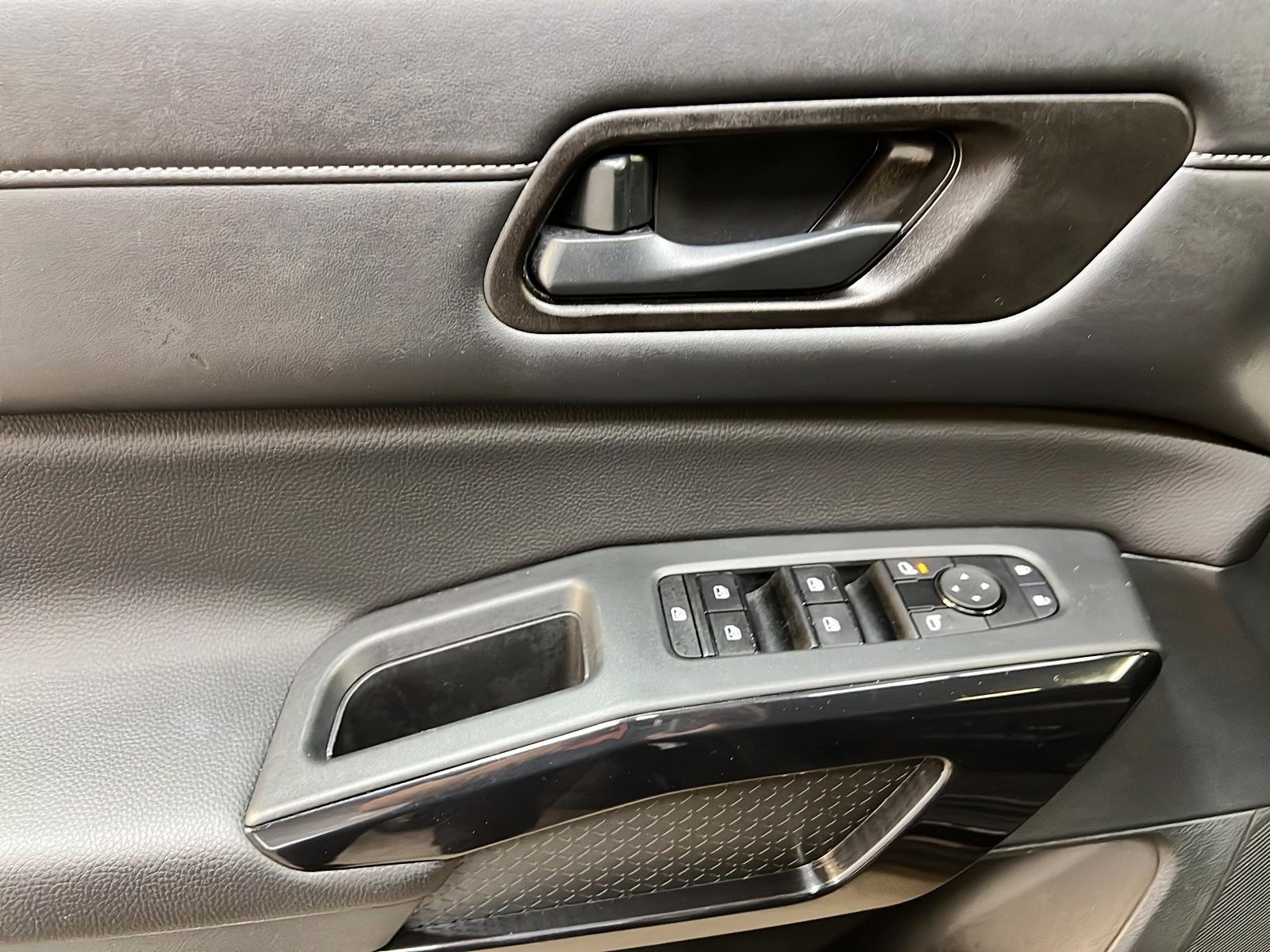 Nissan Pathfinder S 4RM 2023 - image #22