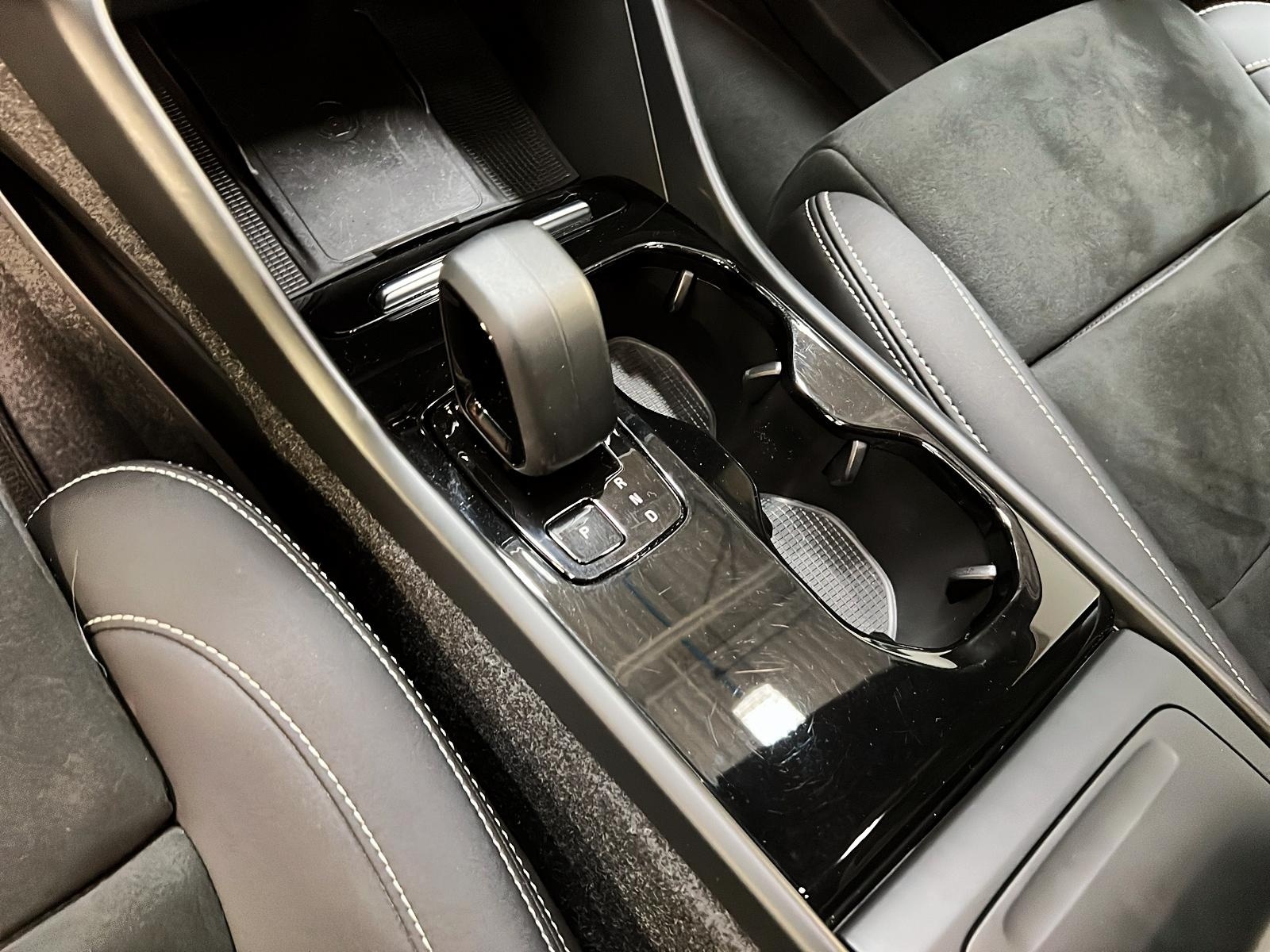 Volvo C40 RECHARGE TWIN ULTIMATE NAV 4RM 2022 - image #15