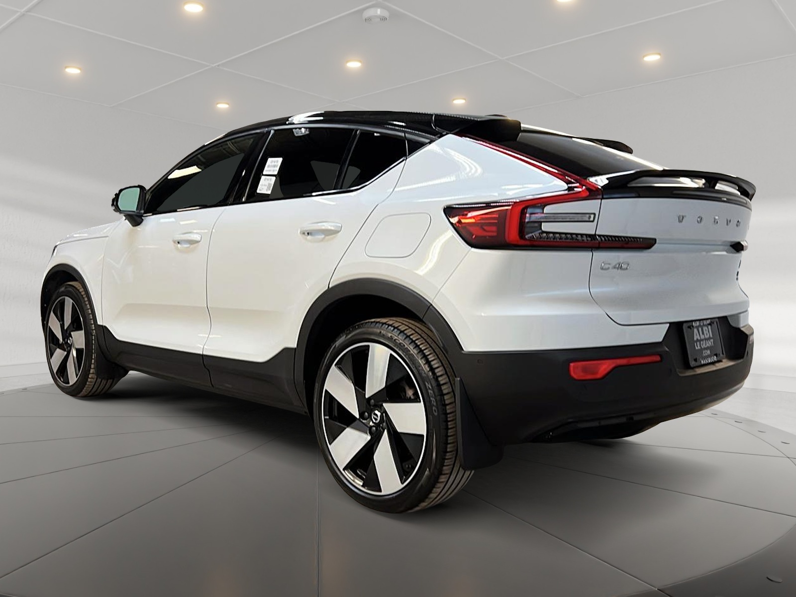 Volvo C40 RECHARGE TWIN ULTIMATE NAV 4RM 2022 - image #6