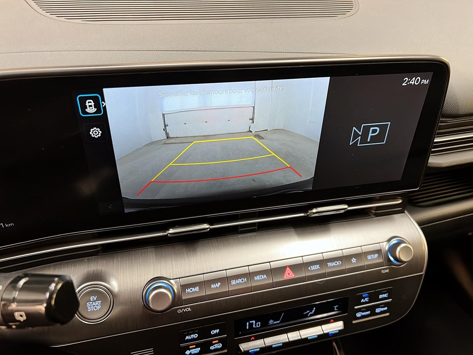 Hyundai Kona EV PREFERRED NAV 2024 - image #15