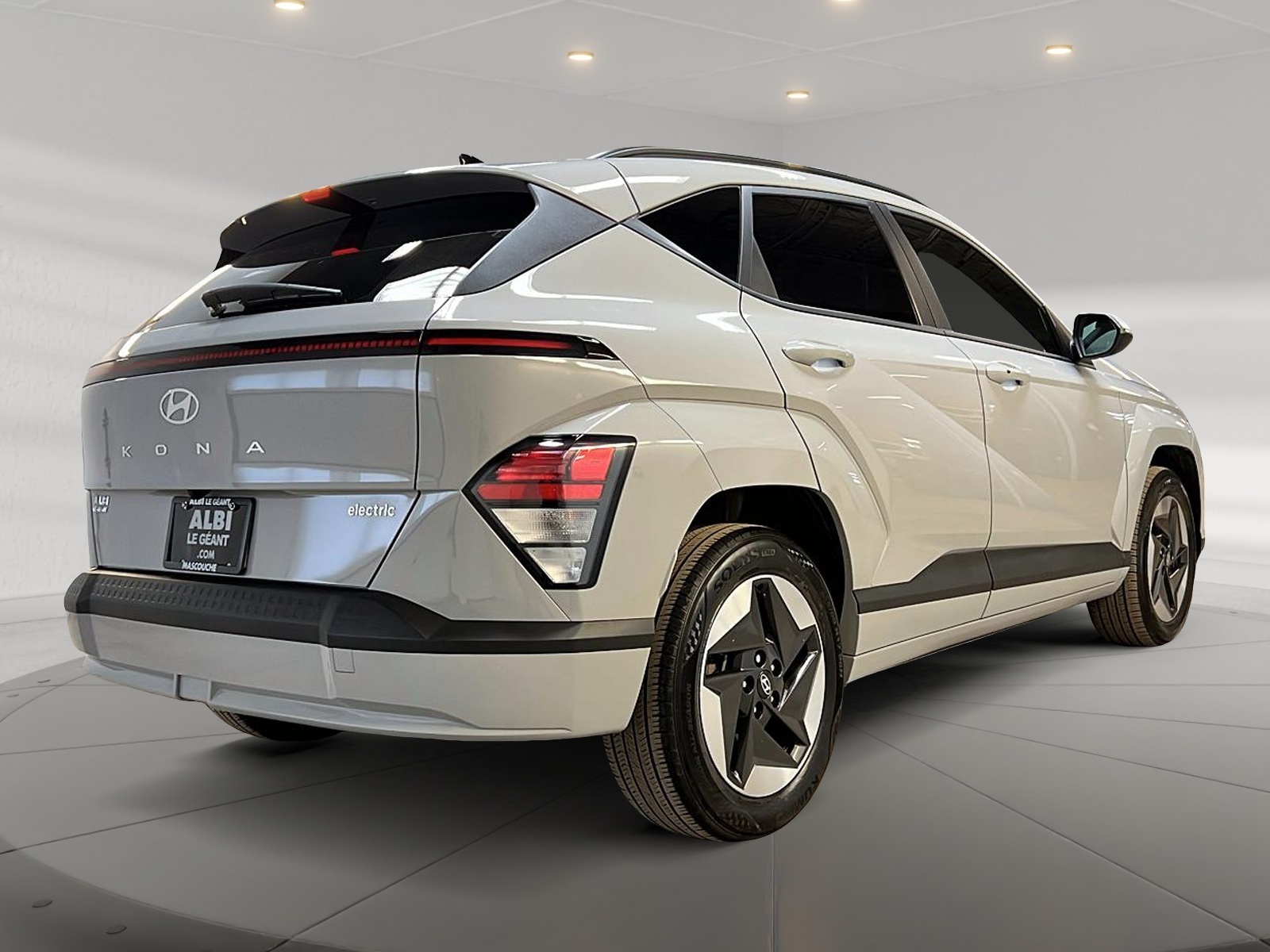 Hyundai Kona EV PREFERRED NAV 2024 - image #4