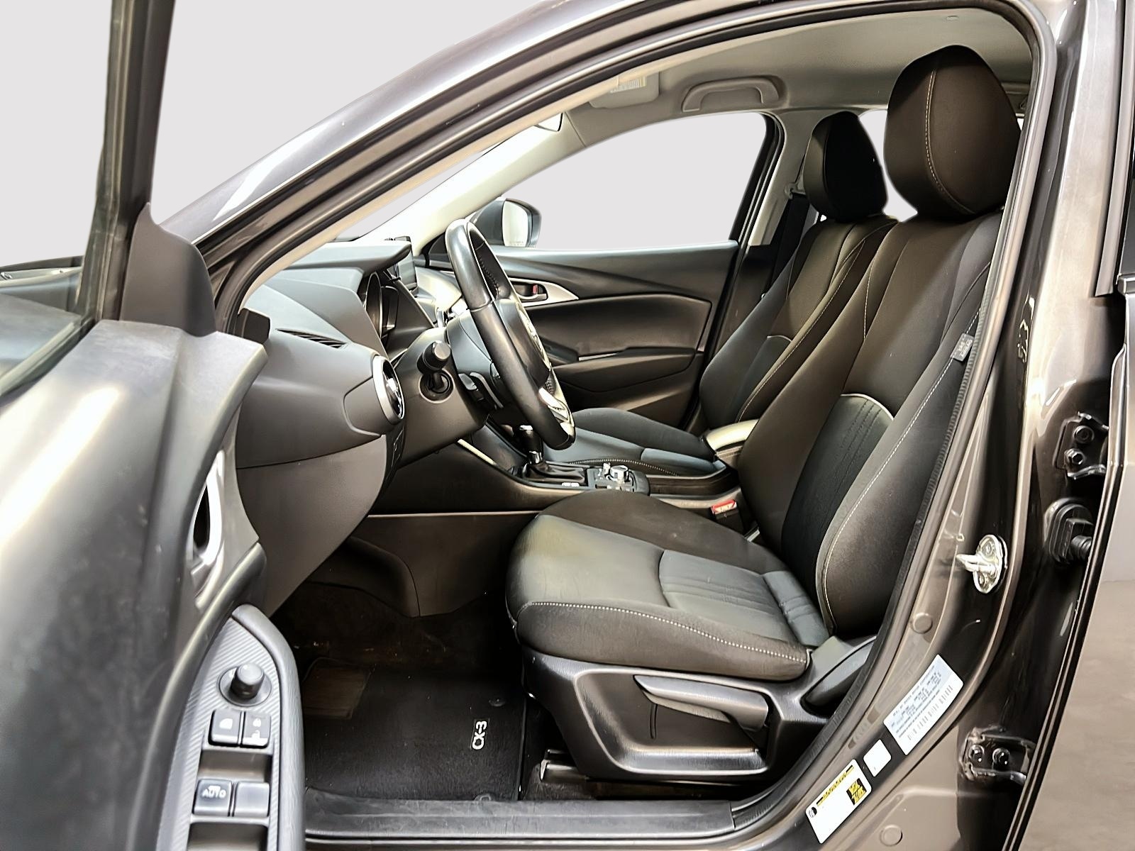 Mazda CX-3 GS 4RM 2022 - image #7
