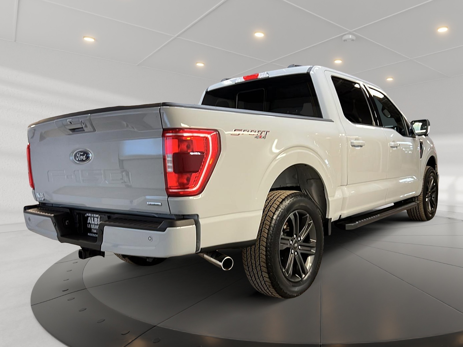 Ford F-150 XLT SUPER CREW TOIT PANO NAV 4X4 2023 - image #4