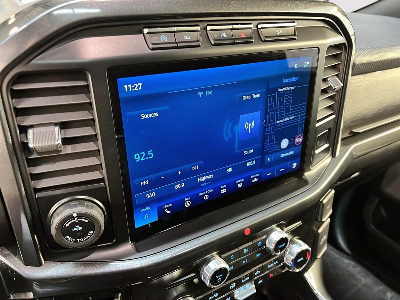 Ford F-150 XLT SUPER CREW TOIT PANO NAV 4X4 2023 - image #18