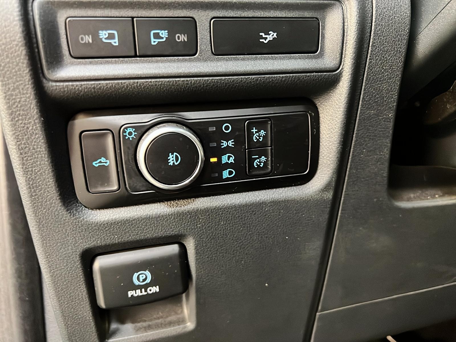 Ford F-150 XLT SUPER CREW TOIT PANO NAV 4X4 2023 - image #24