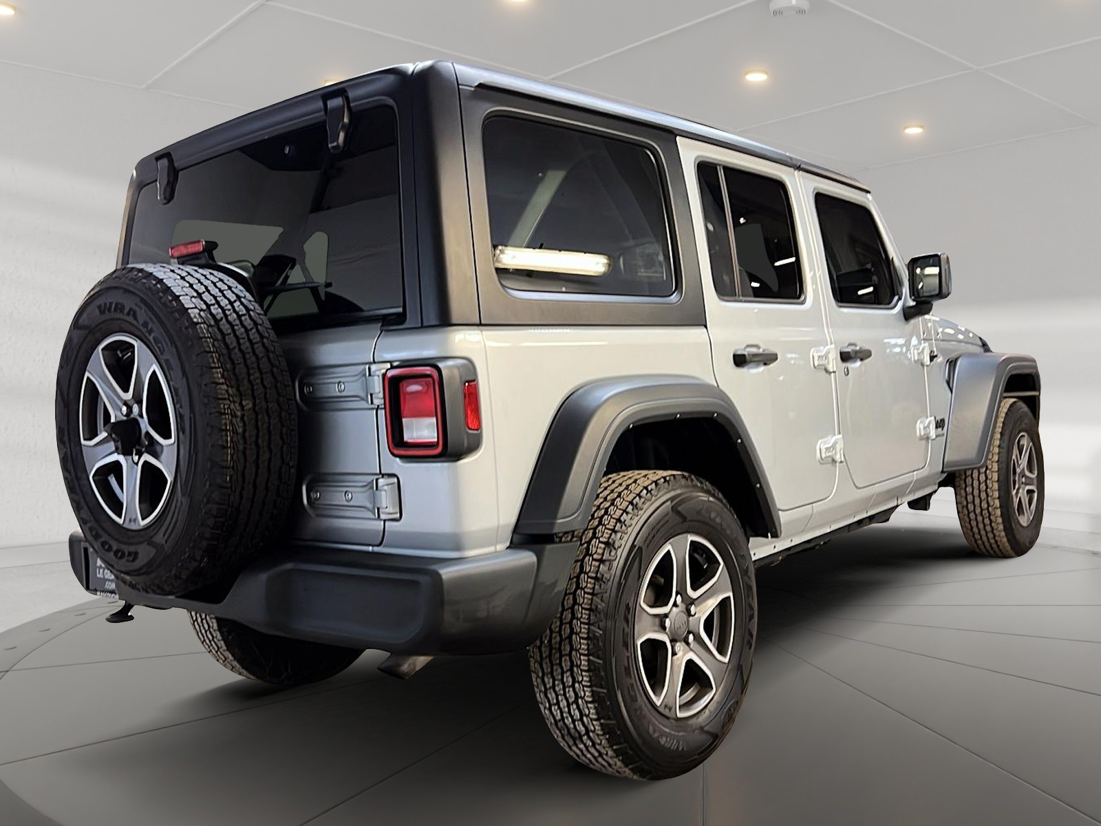 Jeep Wrangler UNLIMITED SPORT S NAV 4X4 2023 - image #4