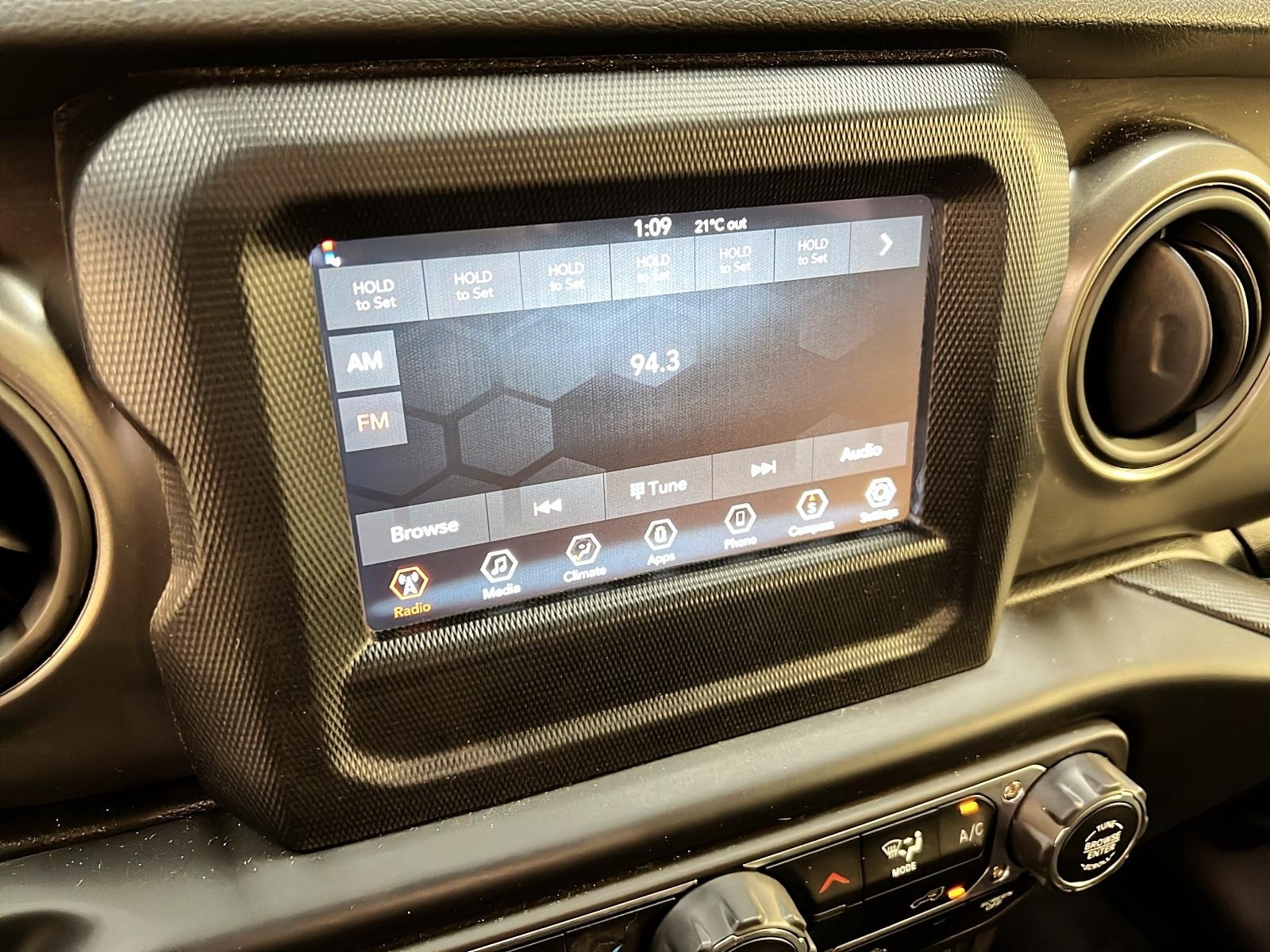 Jeep Wrangler 2023 - Image #15