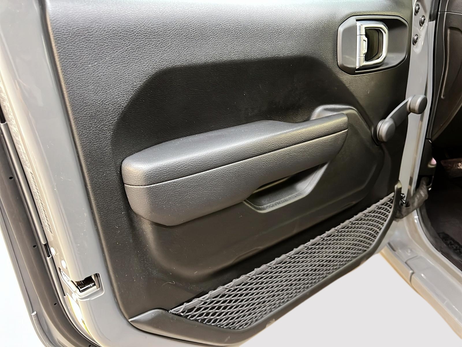 Jeep Wrangler SPORT 4X4 2023 - image #22