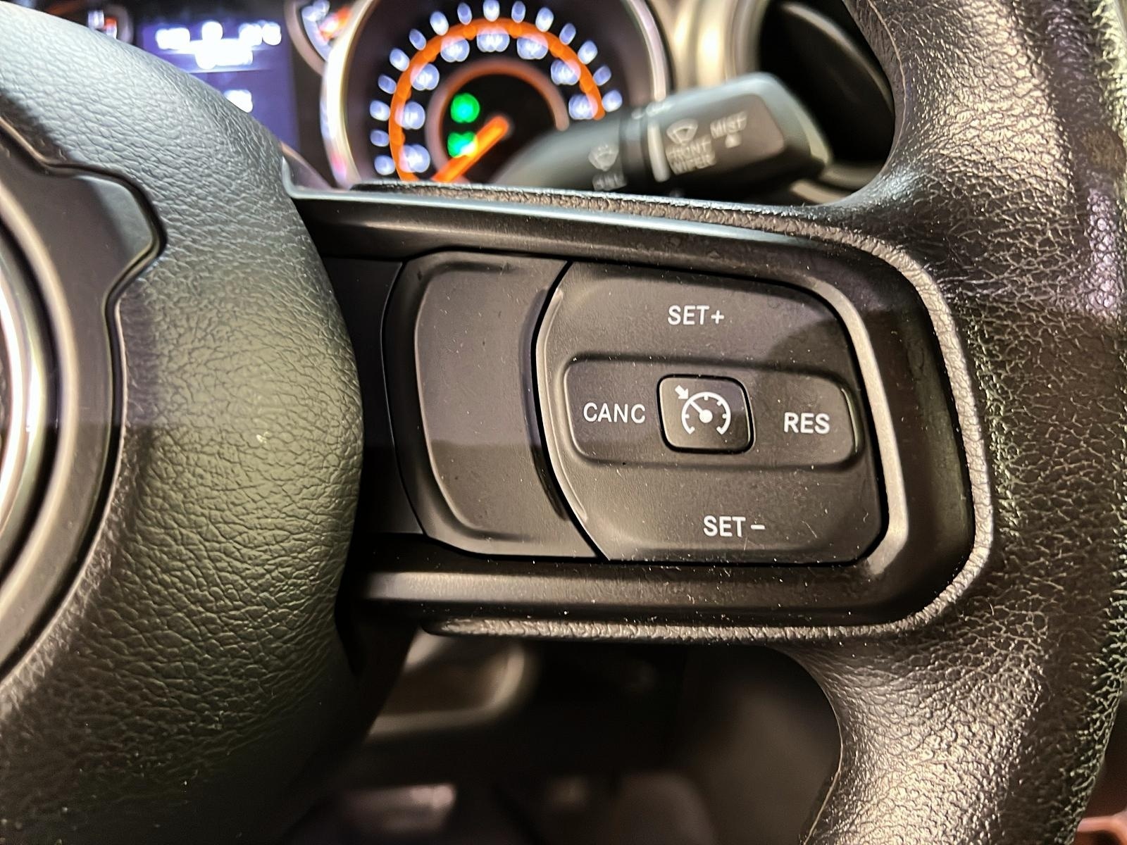 Jeep Wrangler SPORT 4X4 2023 - image #18