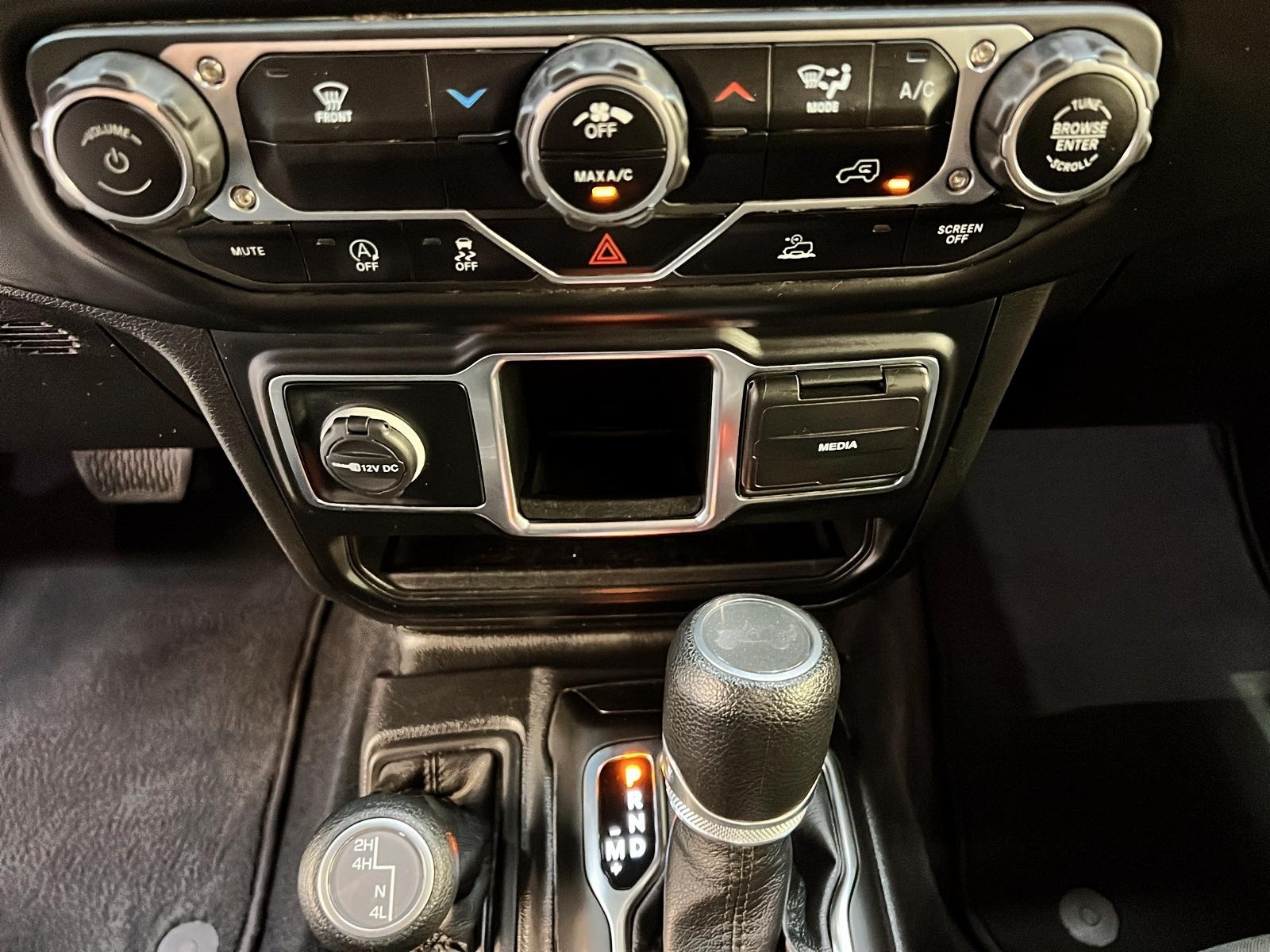 Jeep Wrangler 2023 - Image #14