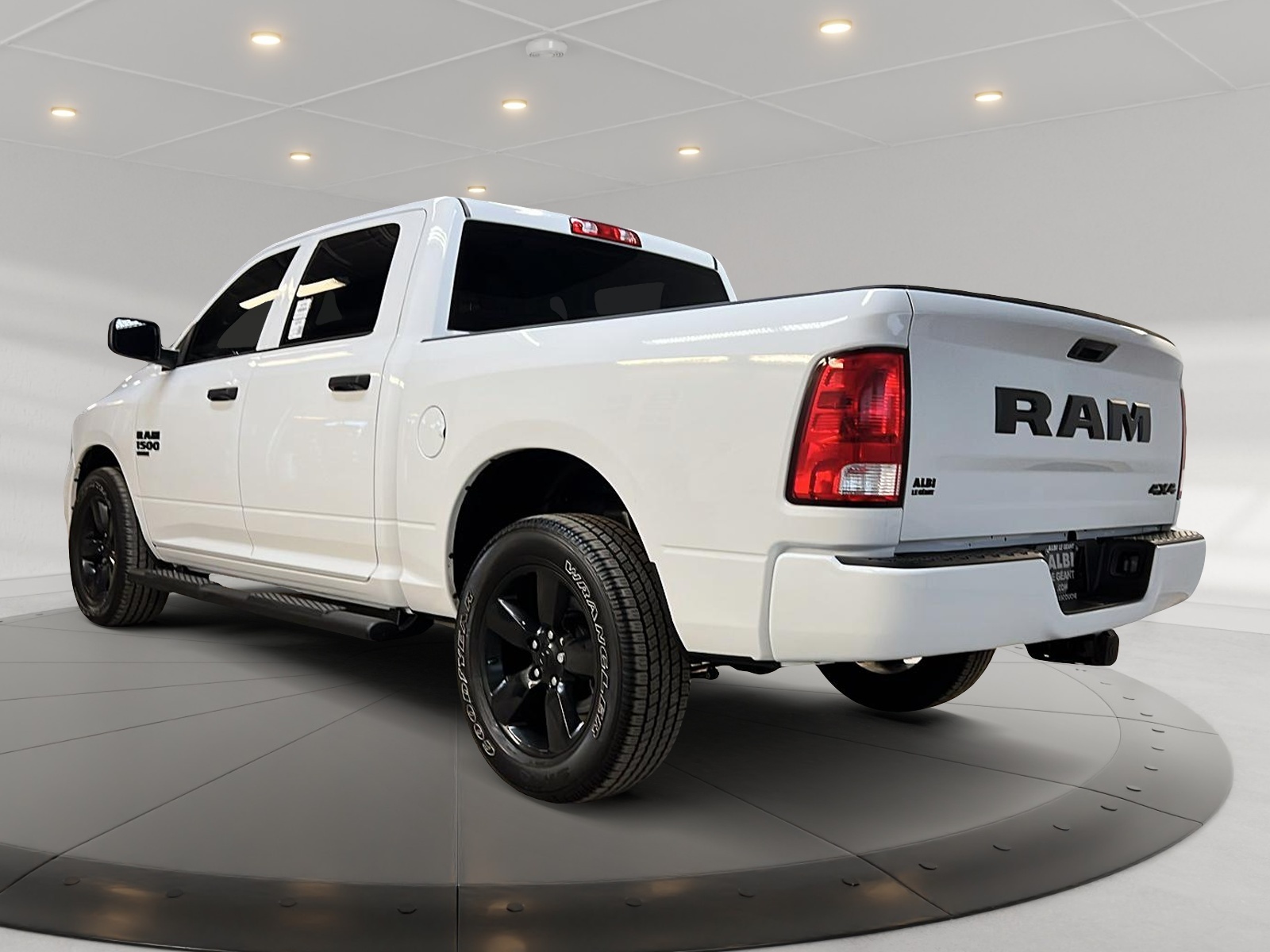 RAM 1500 Classic 2023 - Image #6