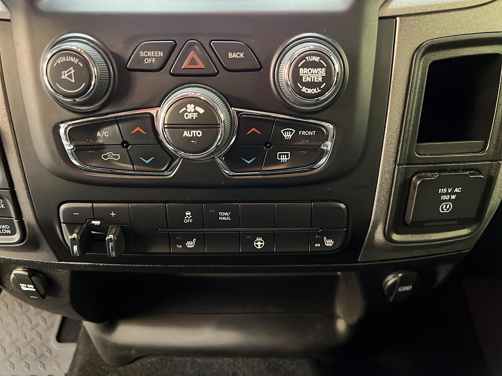 RAM 1500 Classic 2023 - Image #14