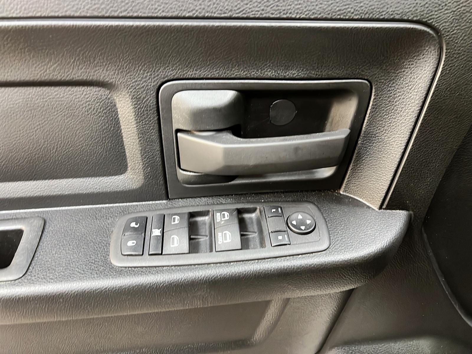 RAM 1500 Classic 2023 - Image #20