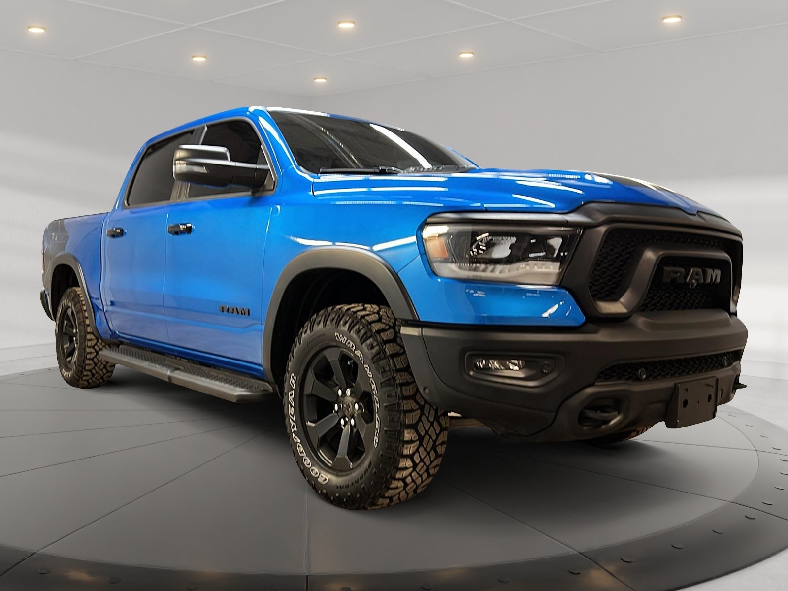 RAM 1500 REBEL NIGHT 5.7L eTORQUE CREW CAB CUIR TOIT 4X4 2023 - image #3
