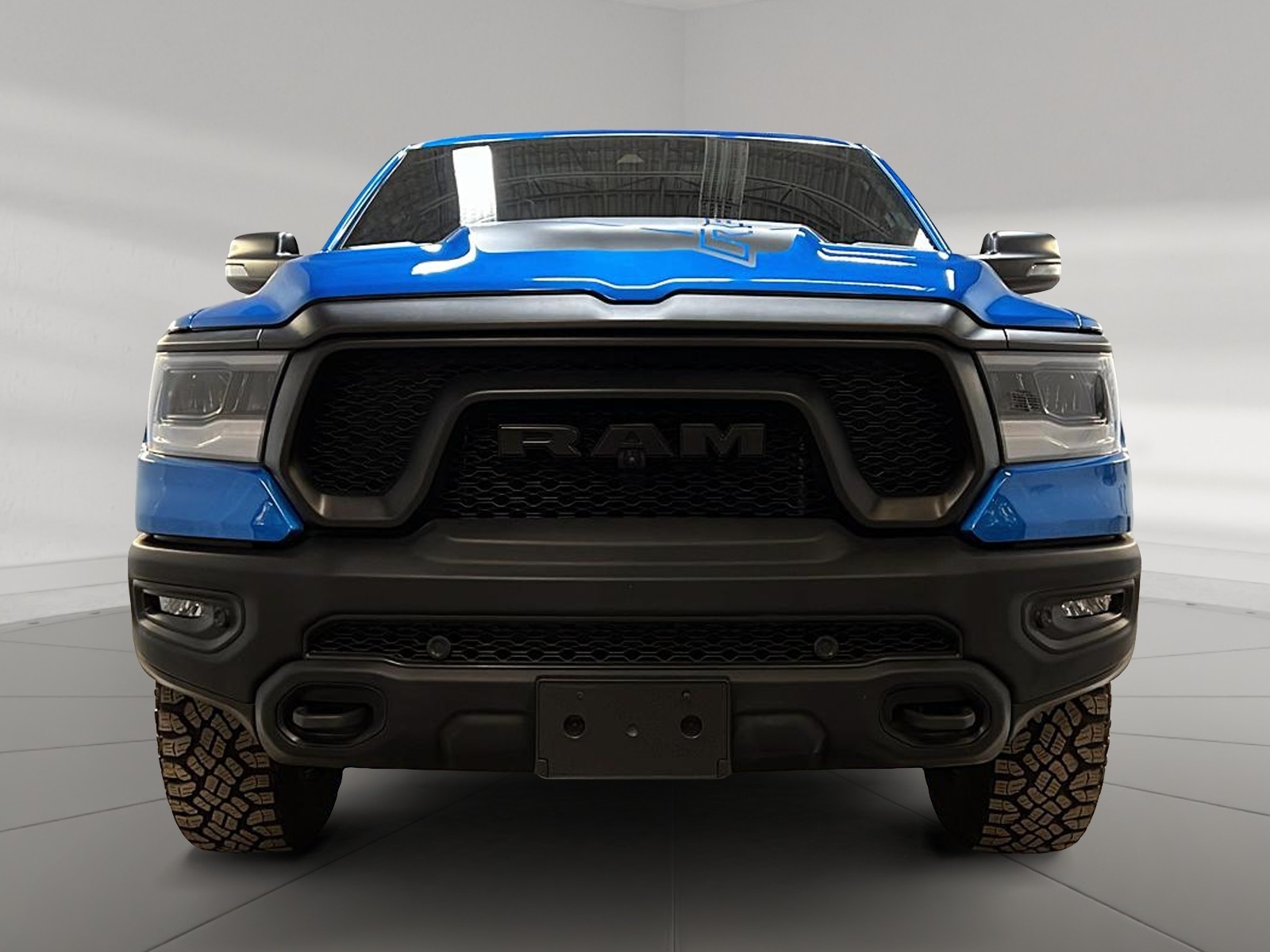 RAM 1500 REBEL NIGHT 5.7L eTORQUE CREW CAB CUIR TOIT 4X4 2023 - image #2