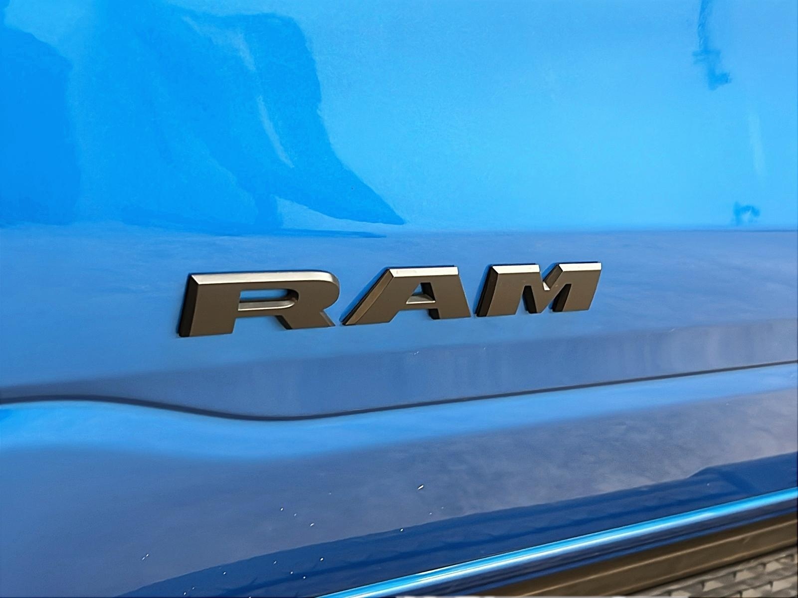 RAM 1500 REBEL NIGHT 5.7L eTORQUE CREW CAB CUIR TOIT 4X4 2023 - image #27