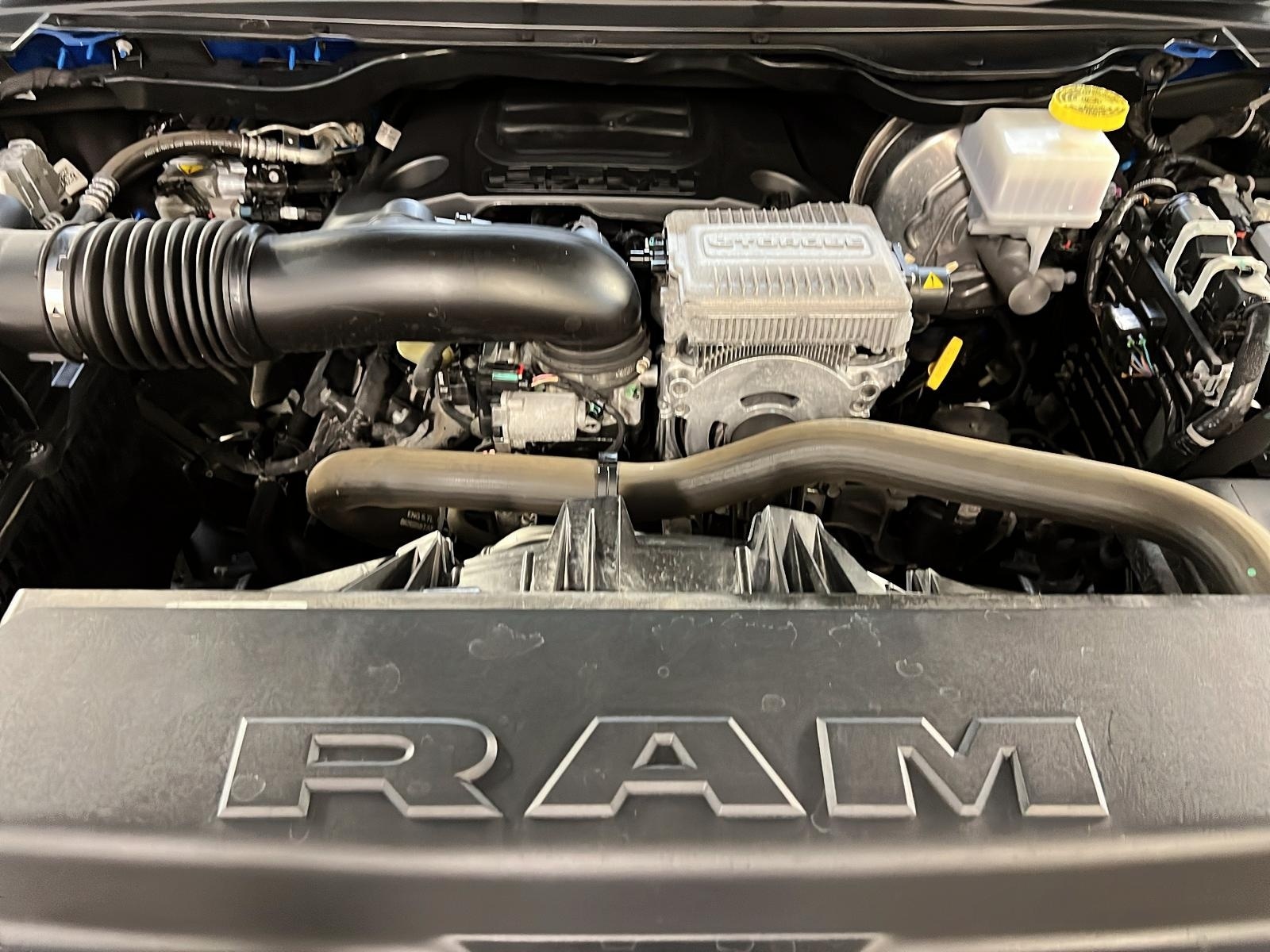 RAM 1500 REBEL NIGHT 5.7L eTORQUE CREW CAB CUIR TOIT 4X4 2023 - image #12