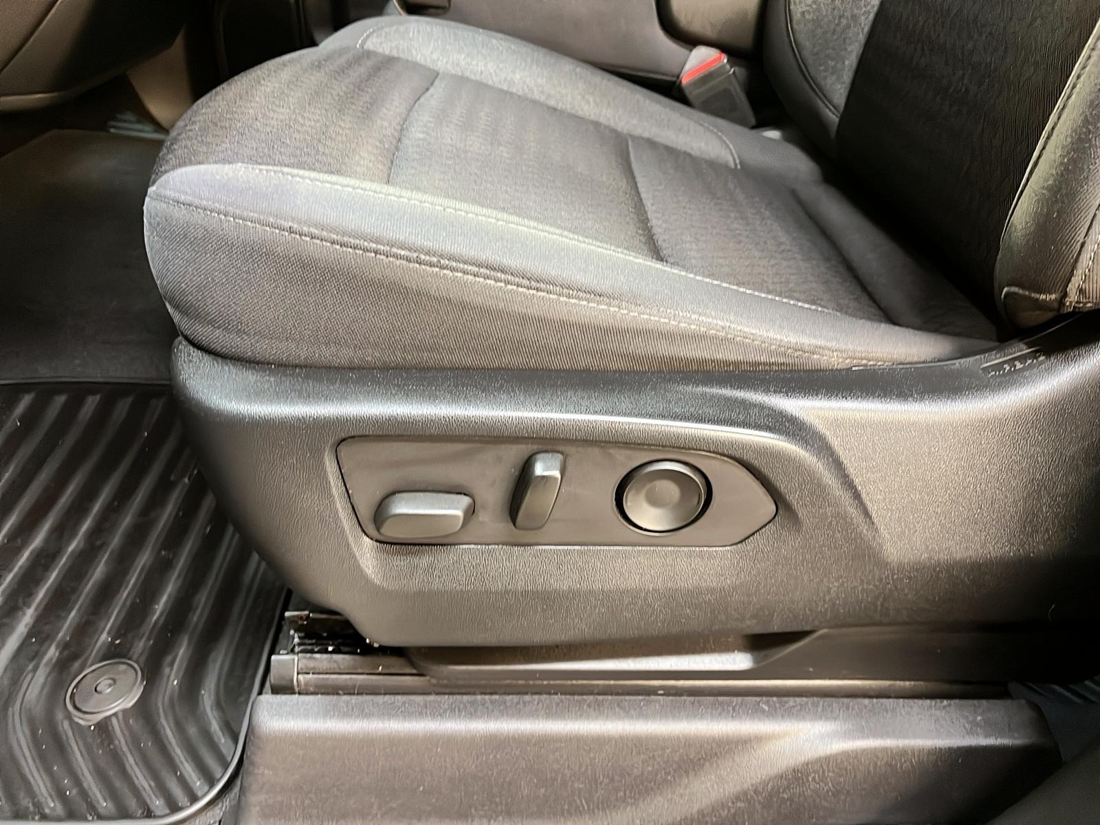 Chevrolet Silverado 1500 2022 - Image #21
