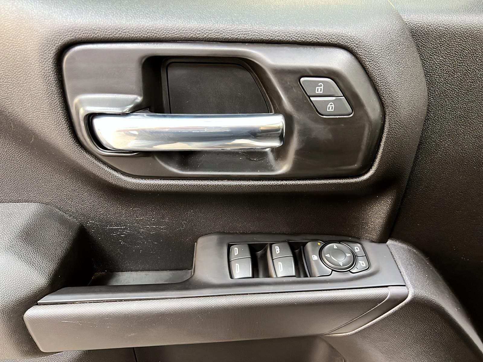 Chevrolet Silverado 1500 2022 - Image #19