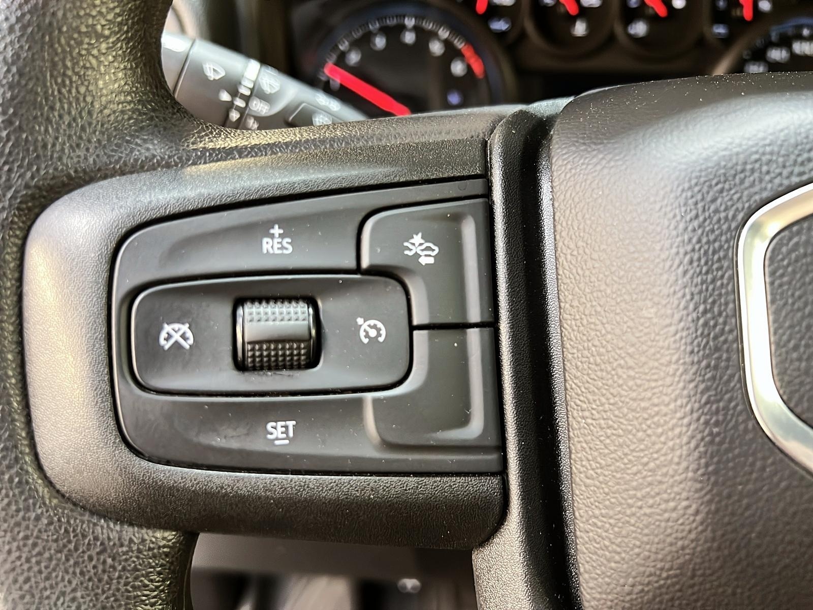 GMC Sierra 1500 PRO EDITION GRAPHITE CREW CAB 4X4 2023 - image #17