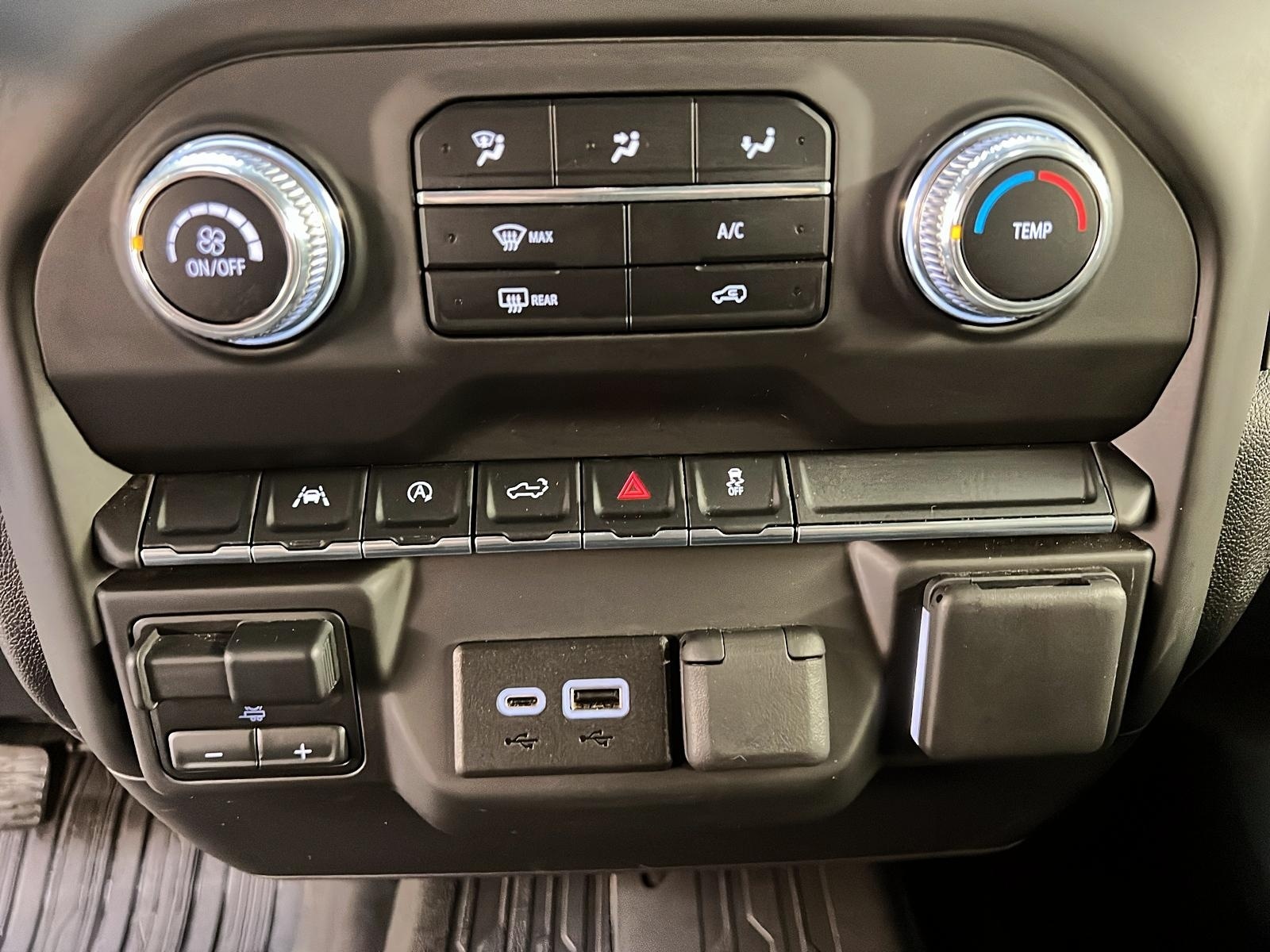GMC Sierra 1500 PRO EDITION GRAPHITE CREW CAB 4X4 2023 - image #13