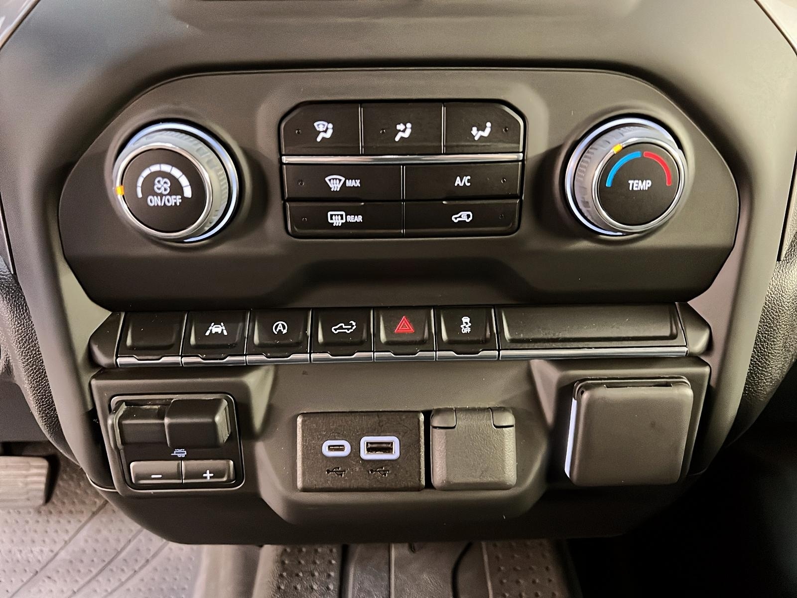 Chevrolet Silverado 1500 2023 - Image #14