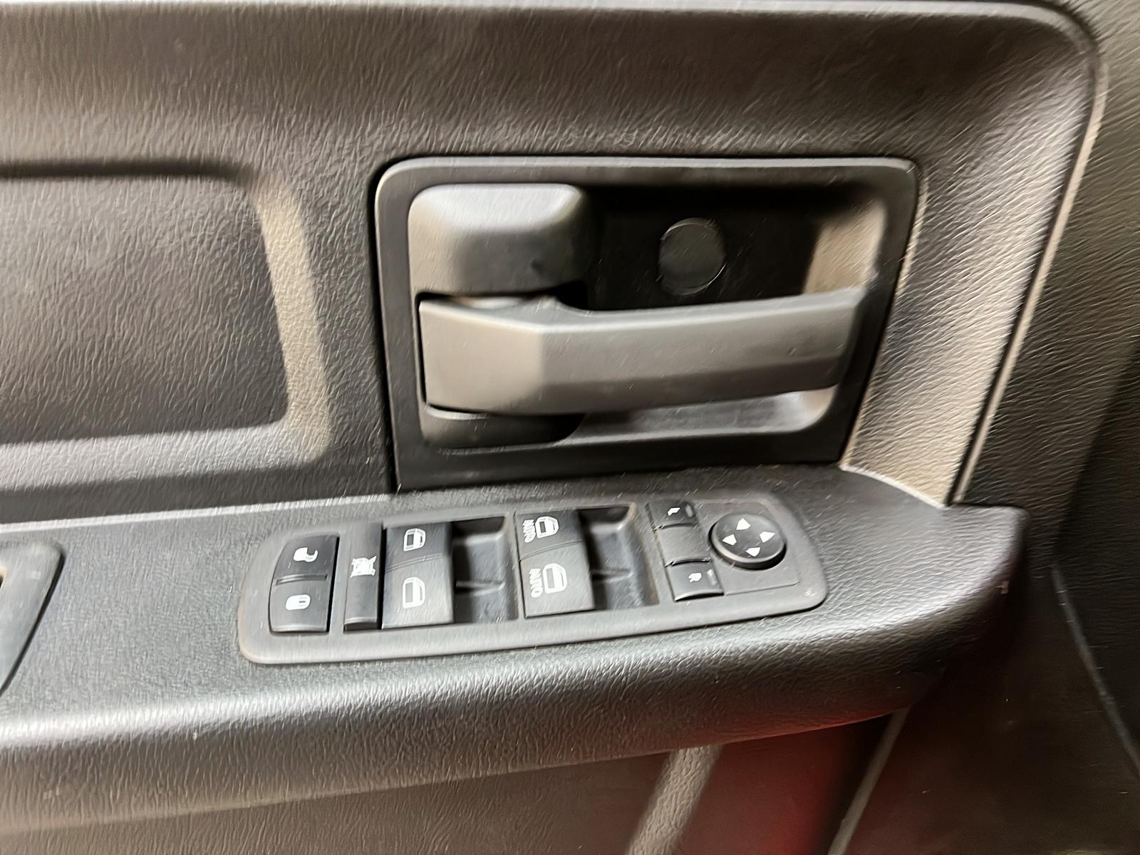 RAM 1500 Classic 2023 - Image #20