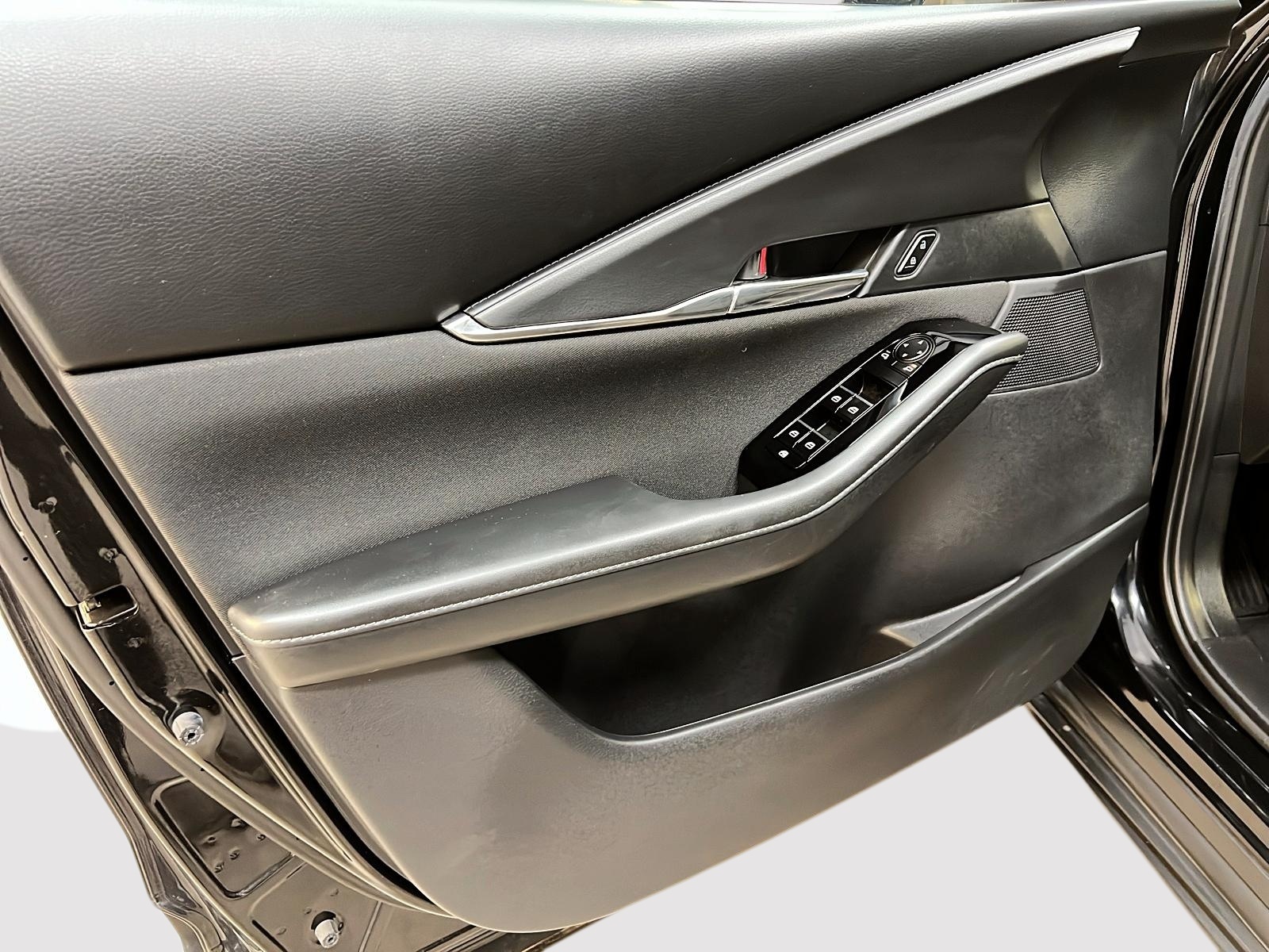 Mazda CX-30 GS 4RM 2024 - image #23