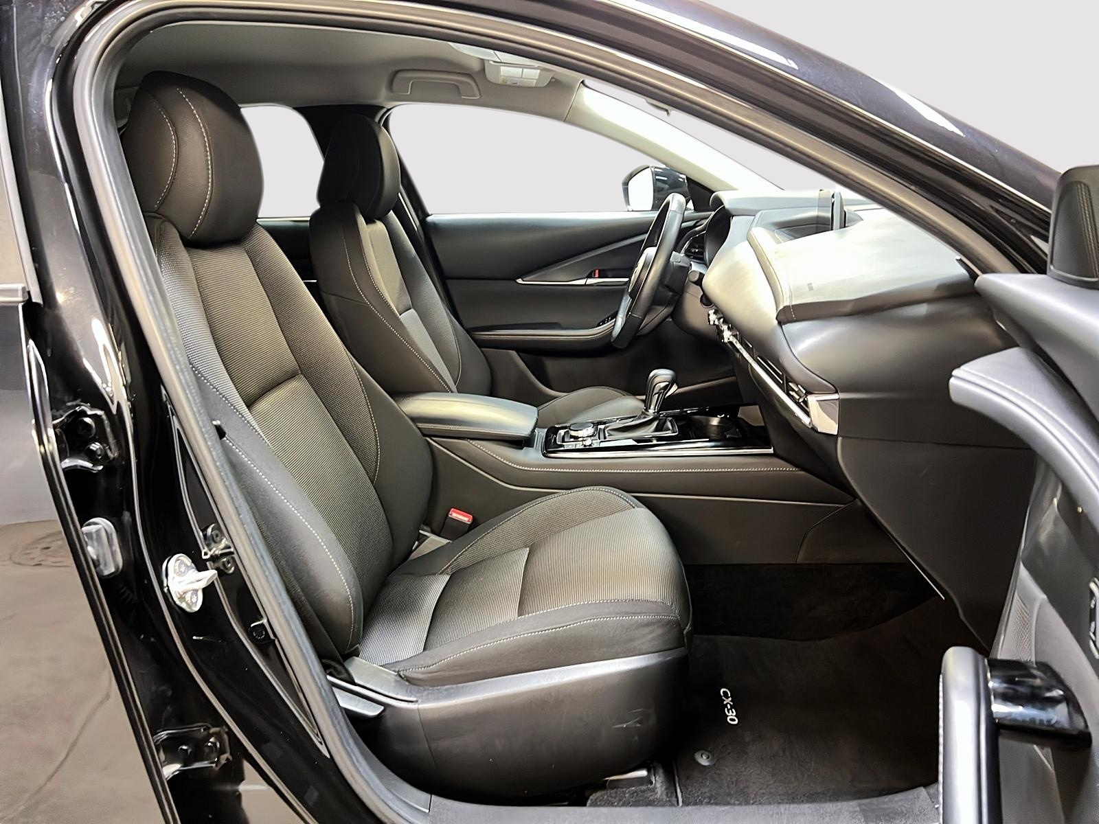 Mazda CX-30 GS 4RM 2024 - image #8