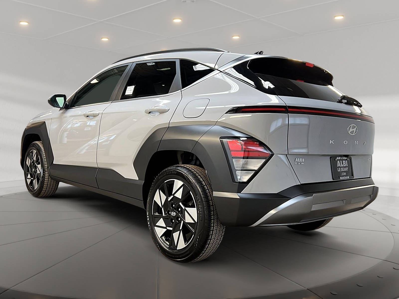 Hyundai Kona PREFERRED TREND CUIR TOIT 4RM 2024 - image #6