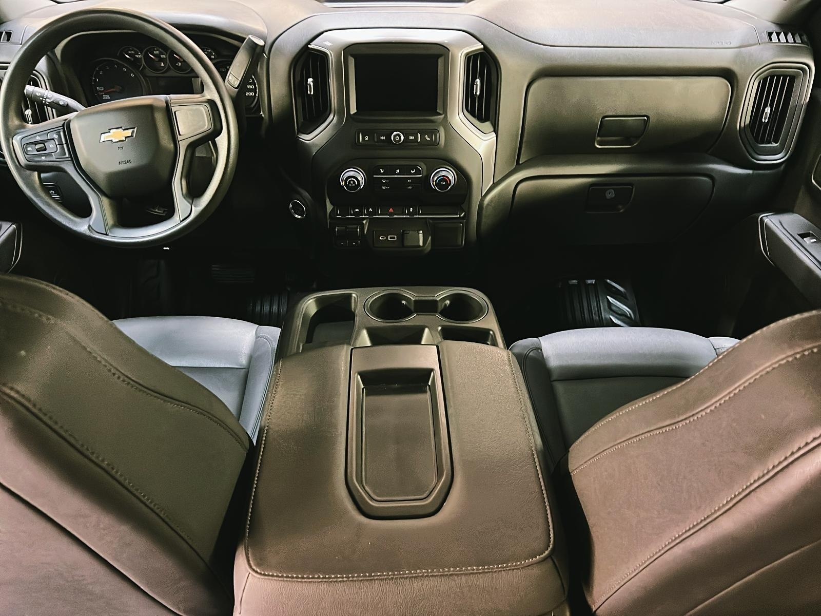 Chevrolet Silverado 1500 WT GR VALEUR CREW CAB 4X4 2023 - image #10