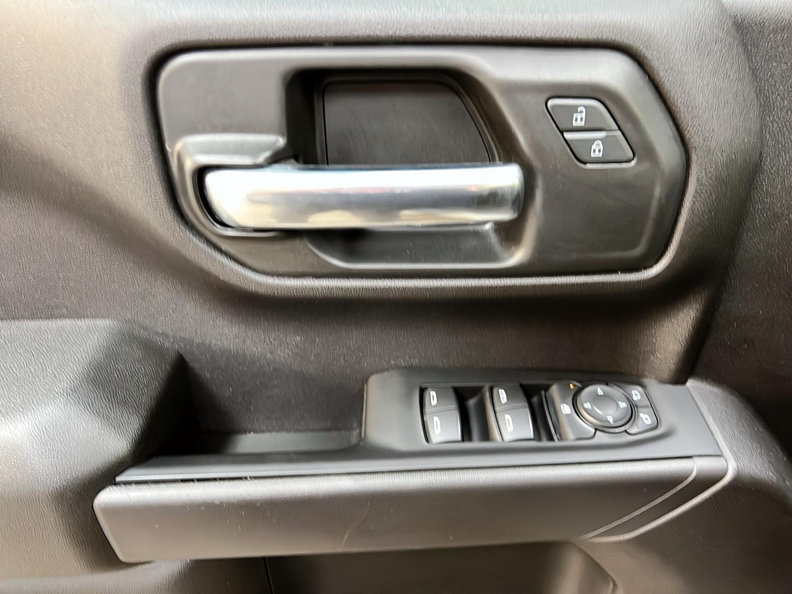 Chevrolet Silverado 1500 CUSTOM CREW CAB 4X4 2023 - image #19