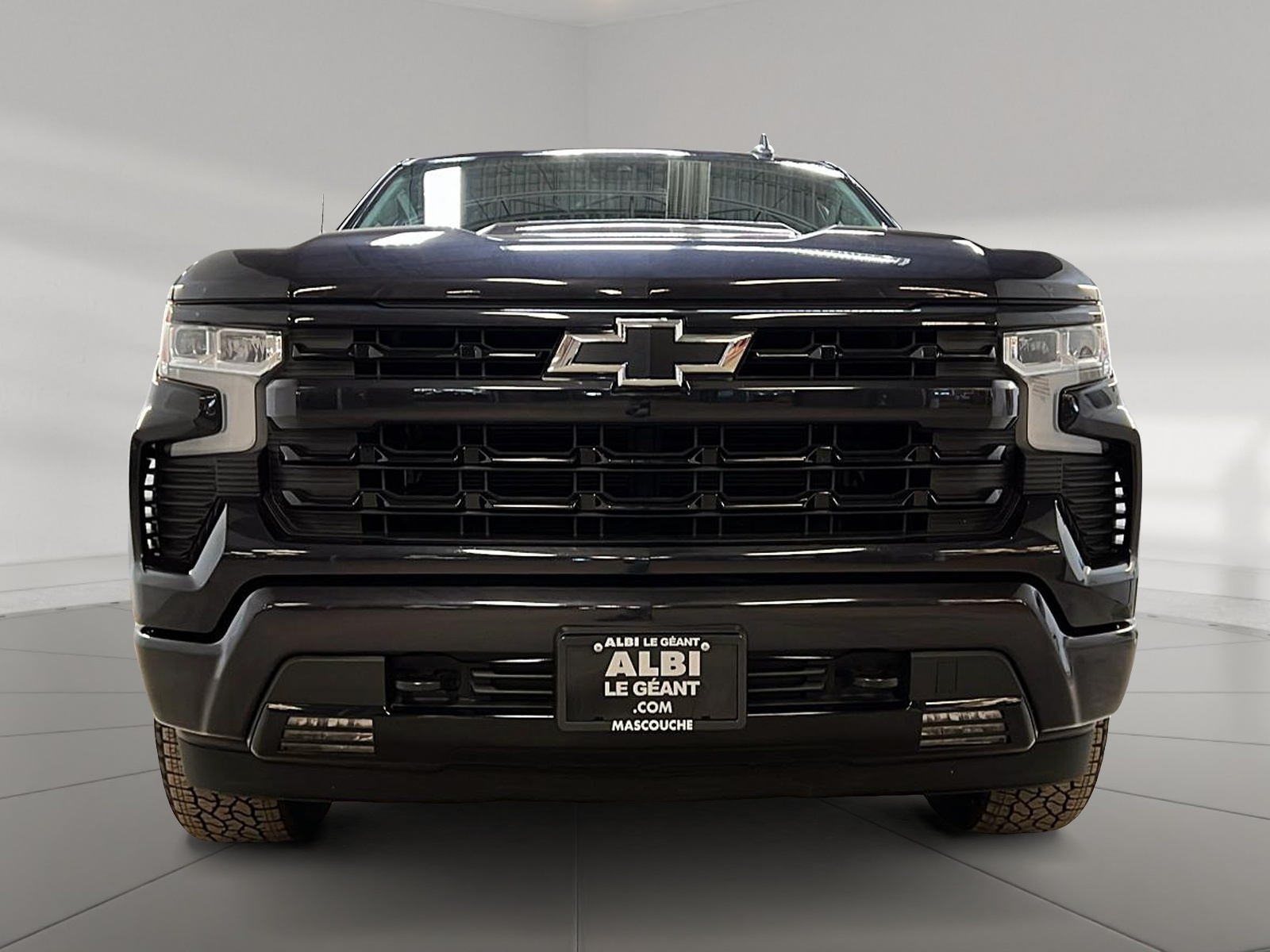 Chevrolet Silverado 1500 2023 - Image #2