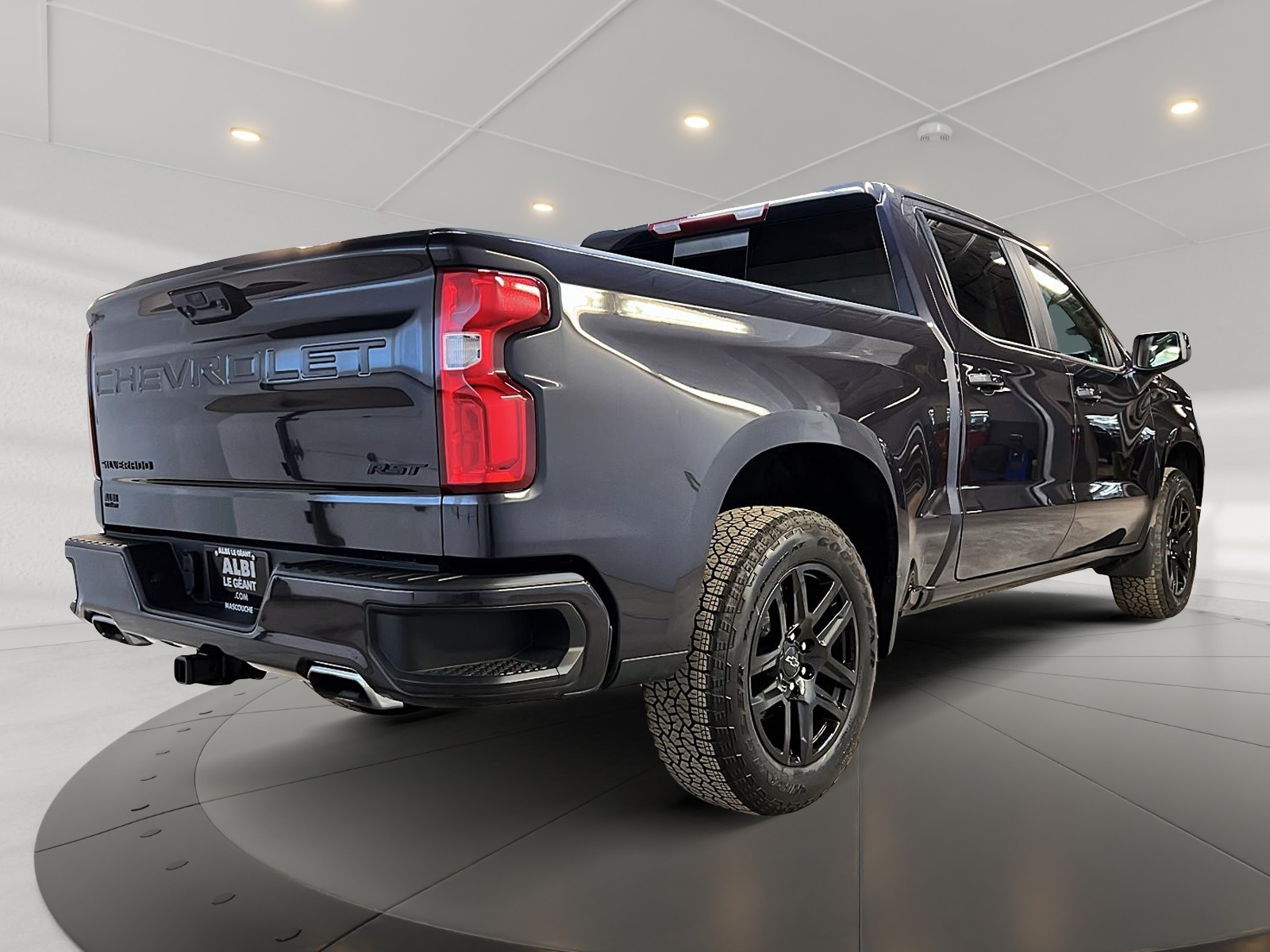 Chevrolet Silverado 1500 RST Z71 CREW CAB CUIR NAV 4X4 2023 - image #4