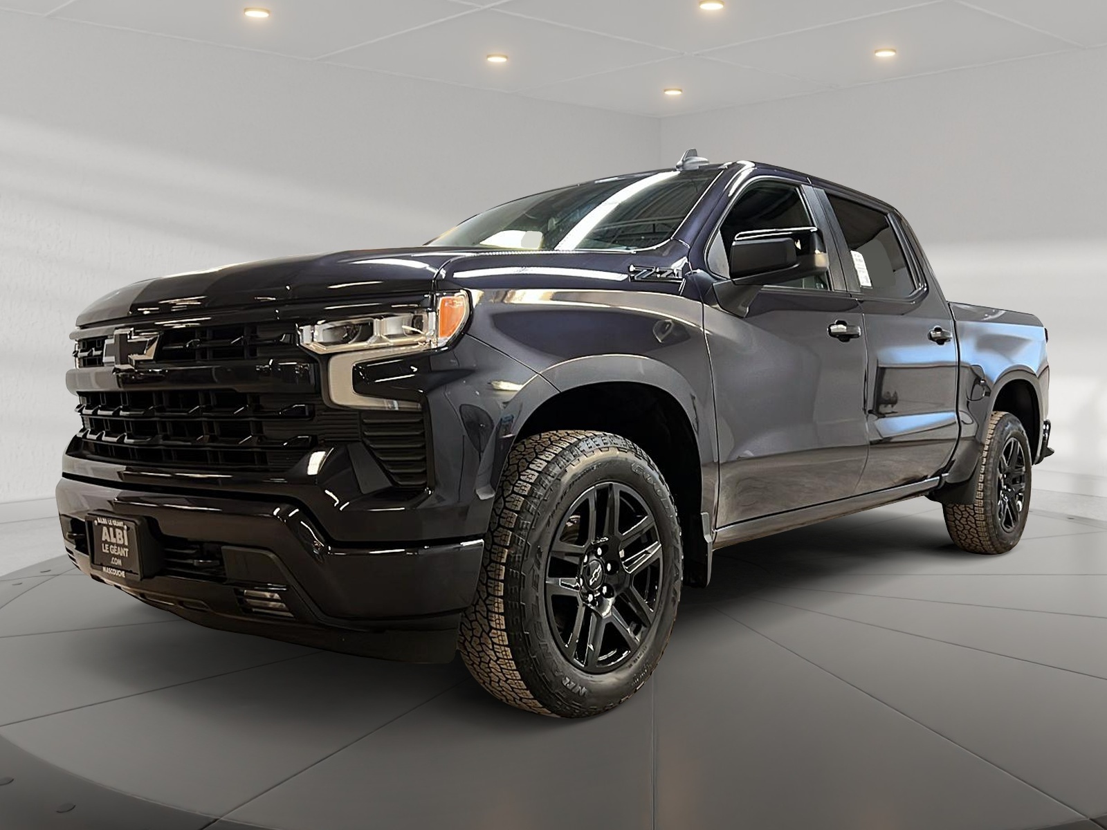 Chevrolet Silverado 1500 RST Z71 CREW CAB CUIR NAV 4X4 2023 - image #1