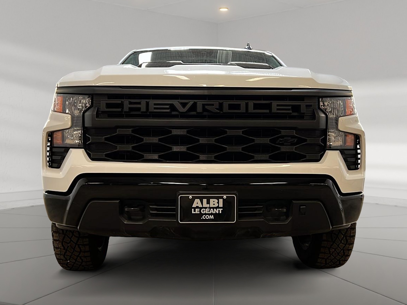 Chevrolet Silverado 1500 2025 - Image #2