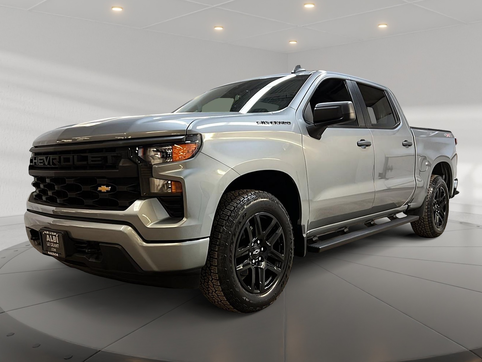 Chevrolet Silverado 1500 2023 - Image #1