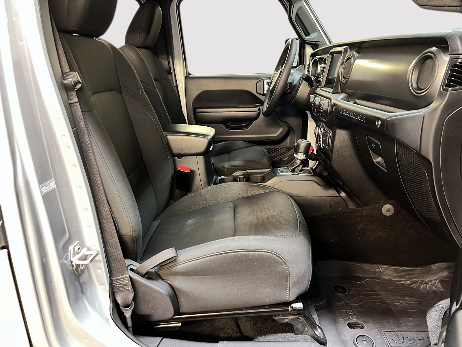 Jeep Wrangler 2023 - Image #8