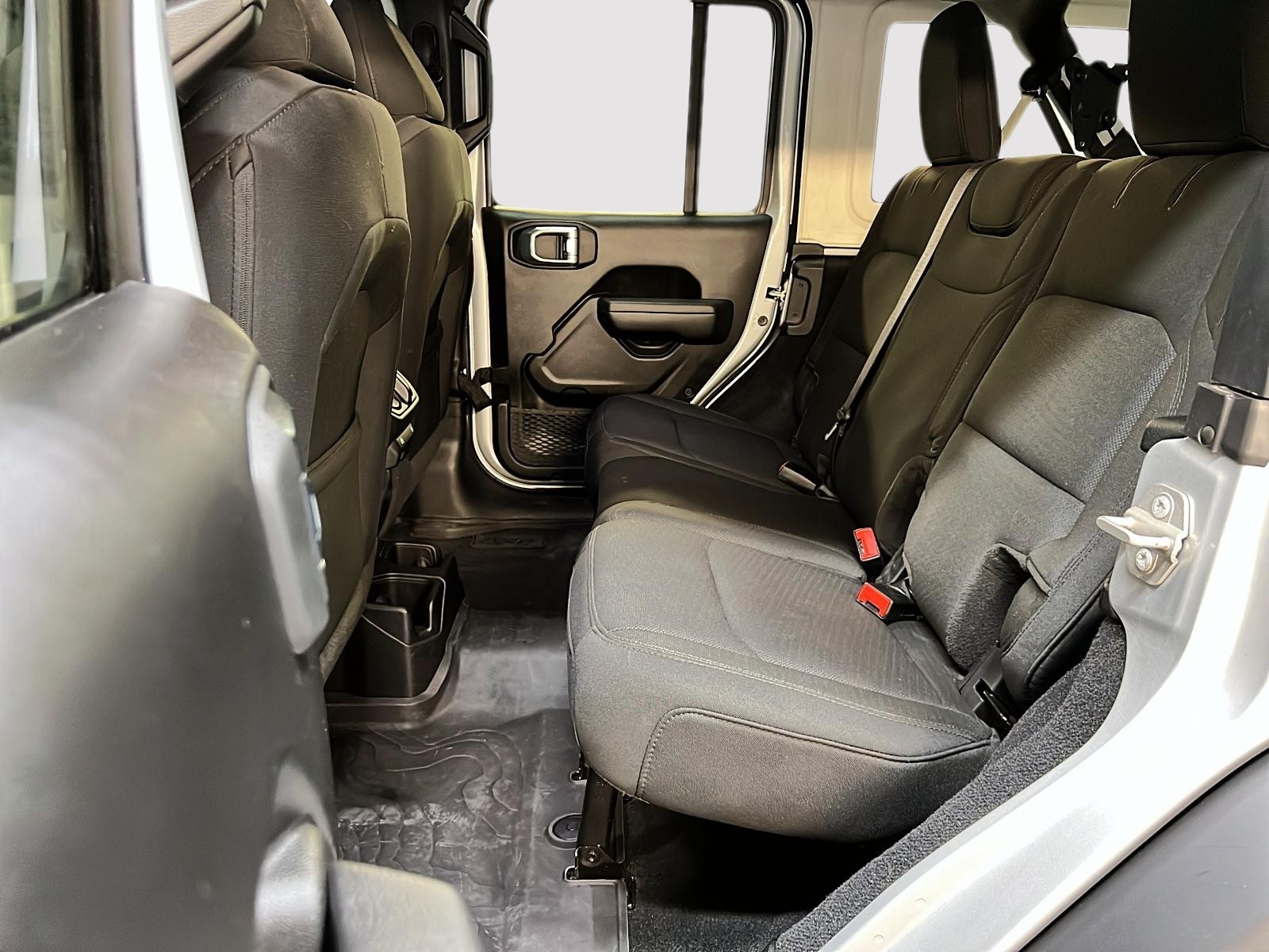 Jeep Wrangler 2023 - Image #9