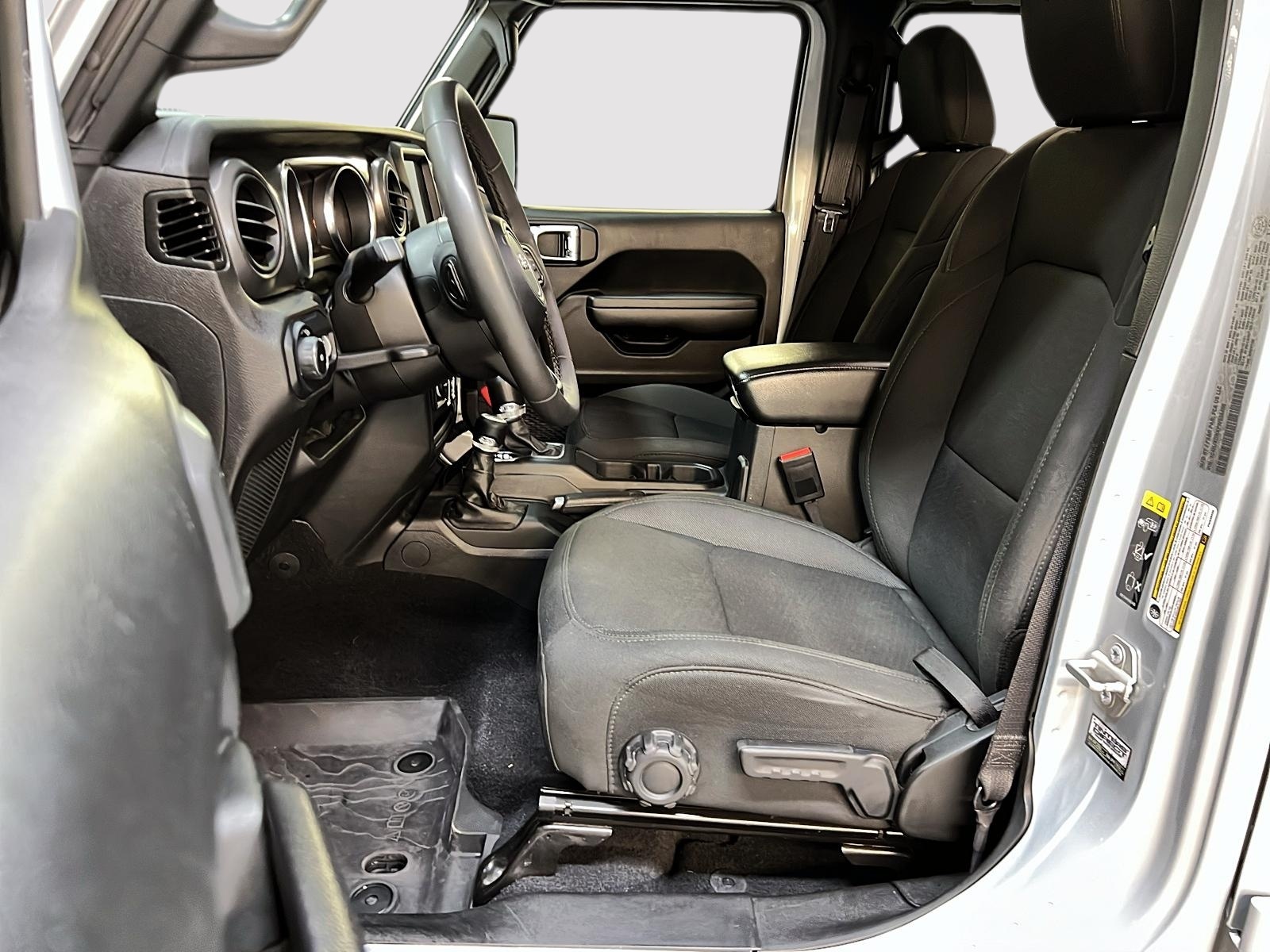 Jeep Wrangler 2023 - Image #7