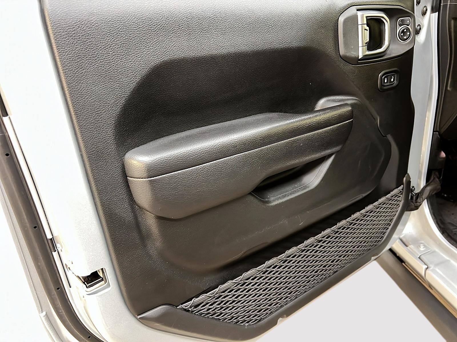 Jeep Wrangler UNLIMITED WILLYS NAV 4X4 2023 - image #23