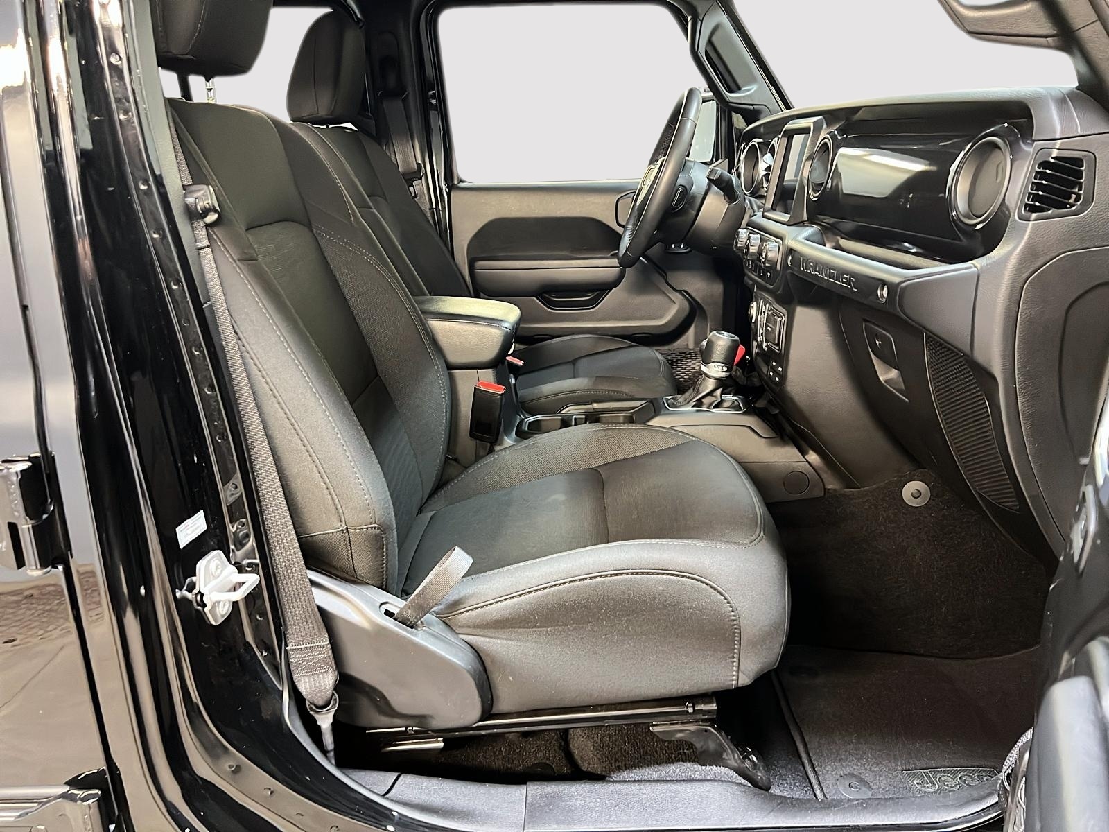 Jeep Wrangler 2023 - Image #8